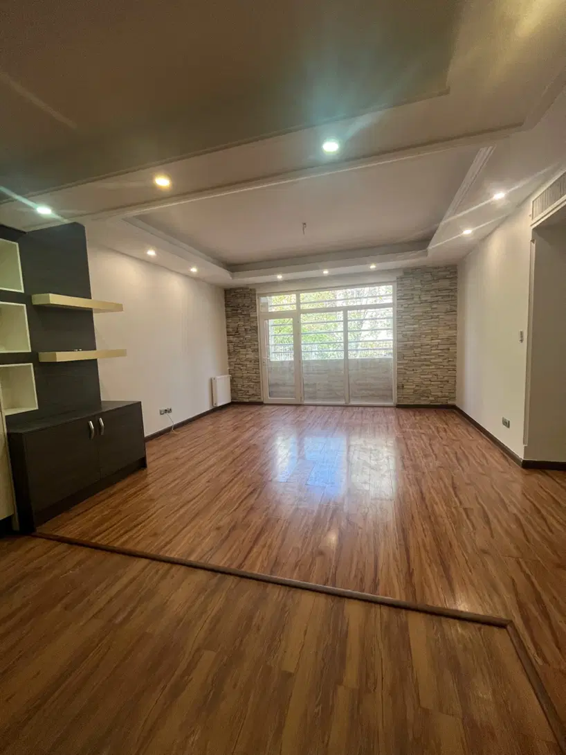 ۶۵ متر نما تراورتن فول امکانات ( فروشنده واقعی )