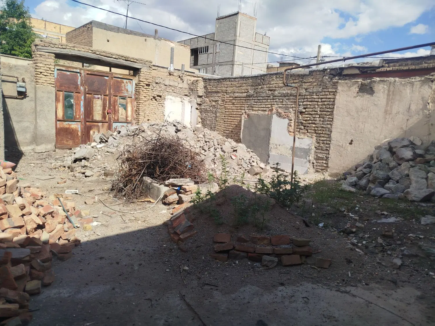 منزل مسکونی کلنگی