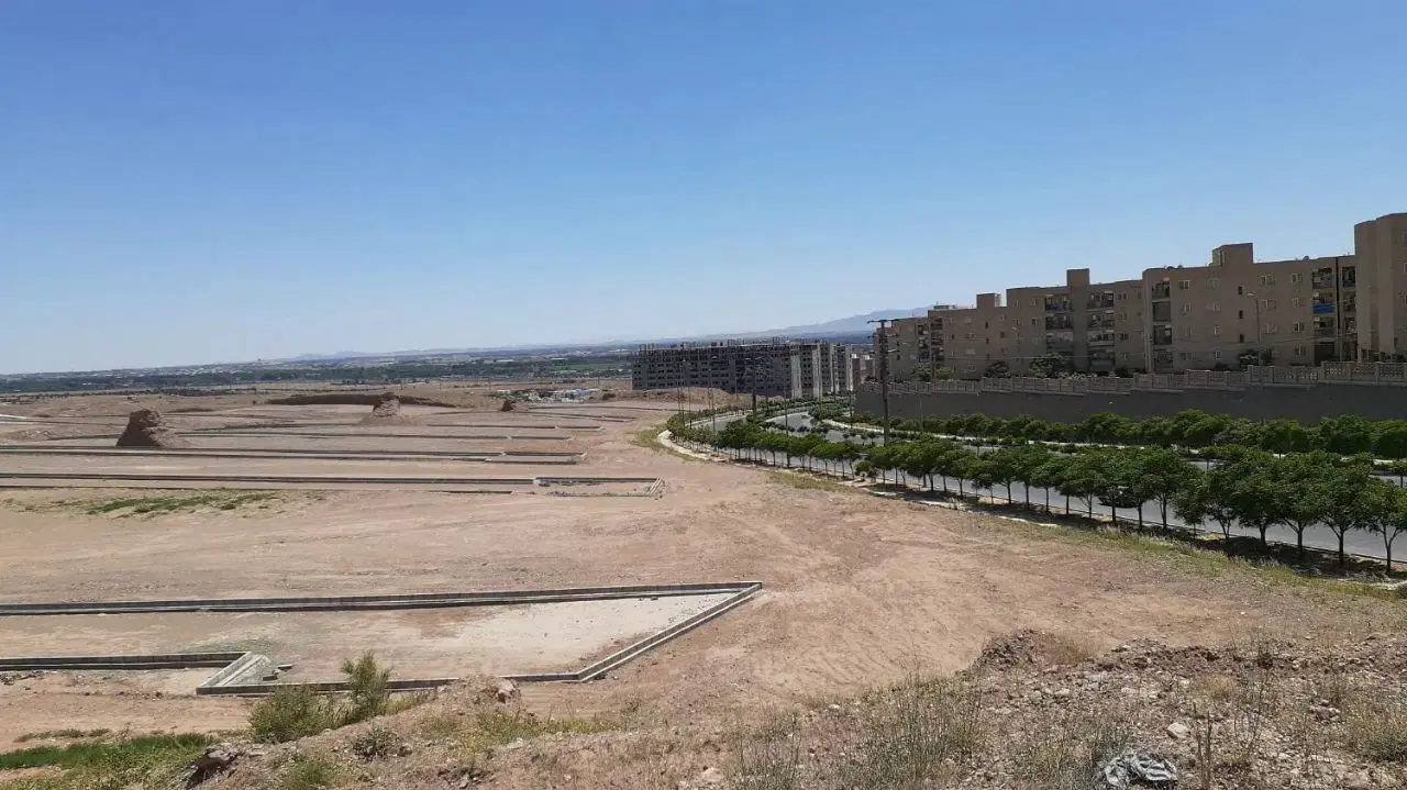 زمین ۳۰۰ متری تعاونی دادگستری استان البرز