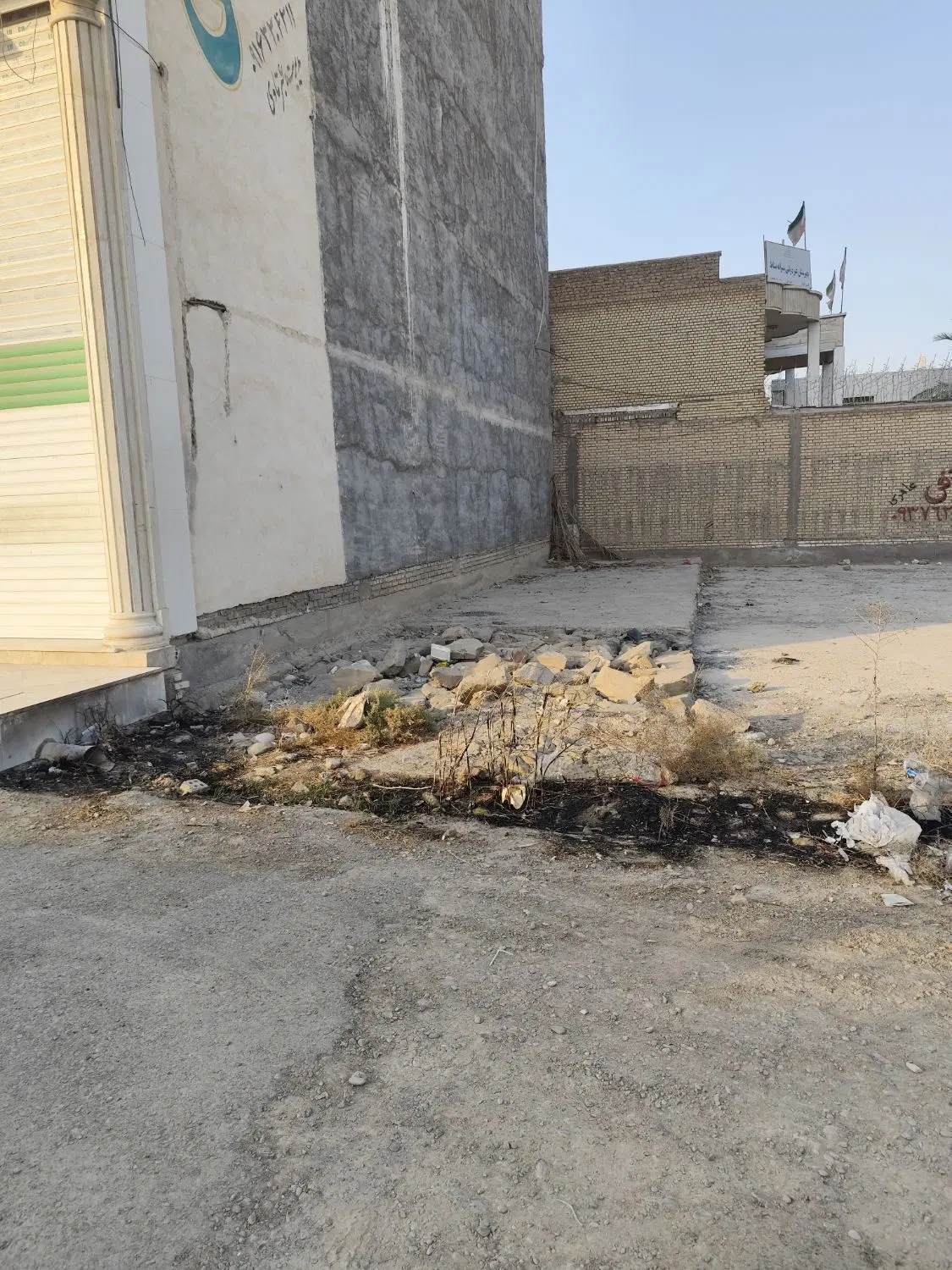 زمین خیابان ولایت