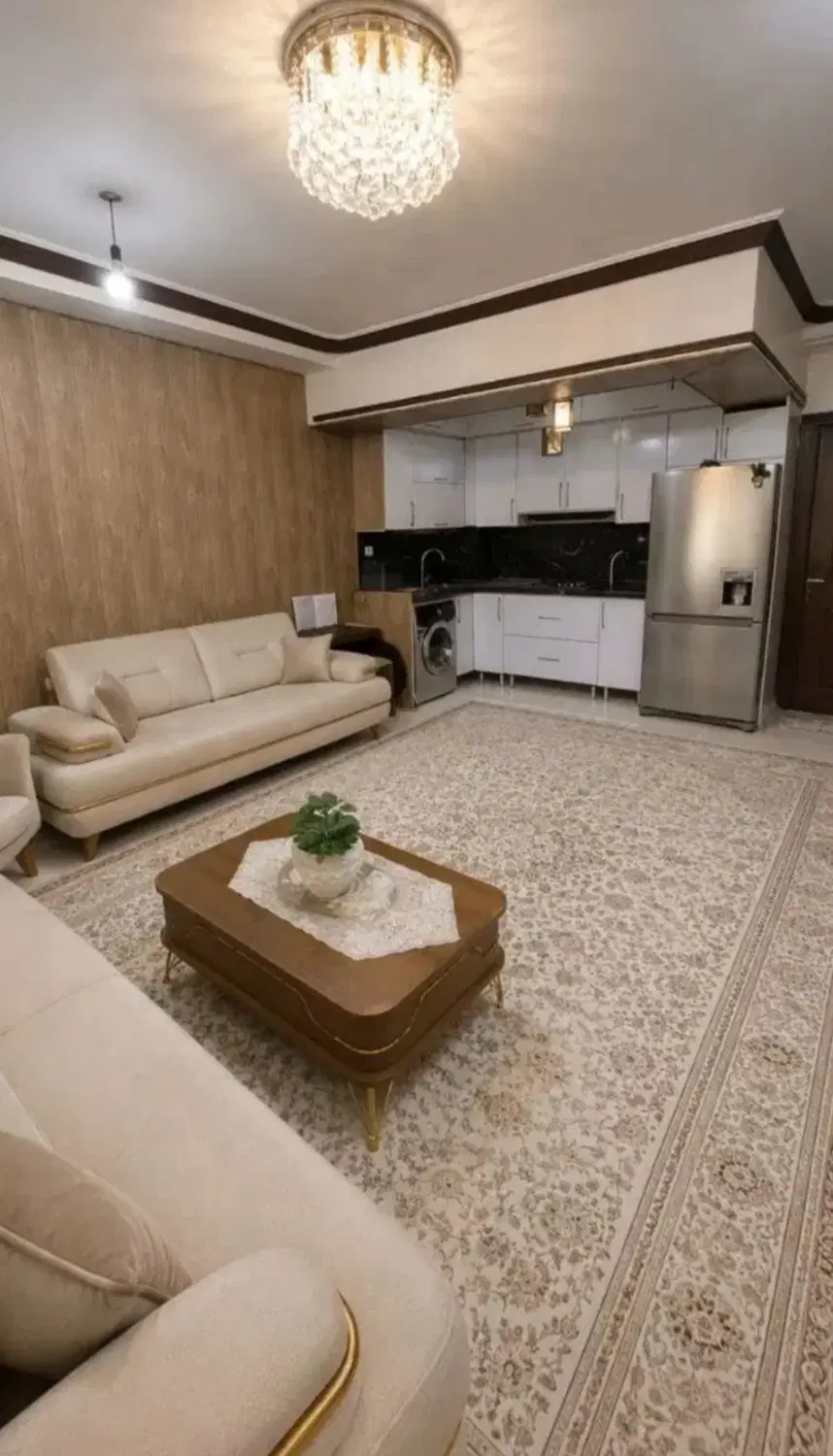 ۶۵ متر ۲ خواب _ میدان معلم _ موقعیت عالی