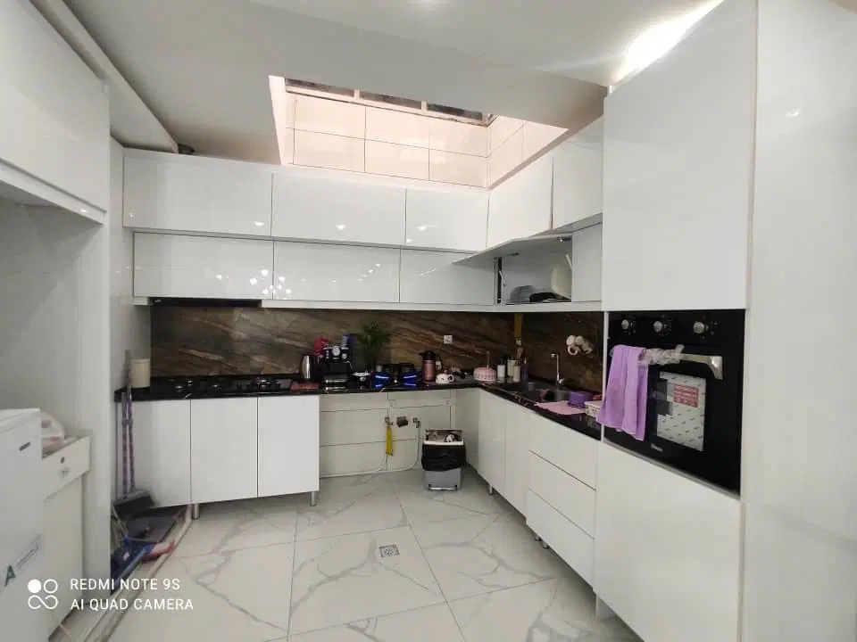 فروش یک واحد مسکونی تجاری مرداویج