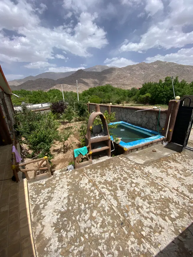 خانه باغ سانیج ۳۰۰متر قیمت عالی