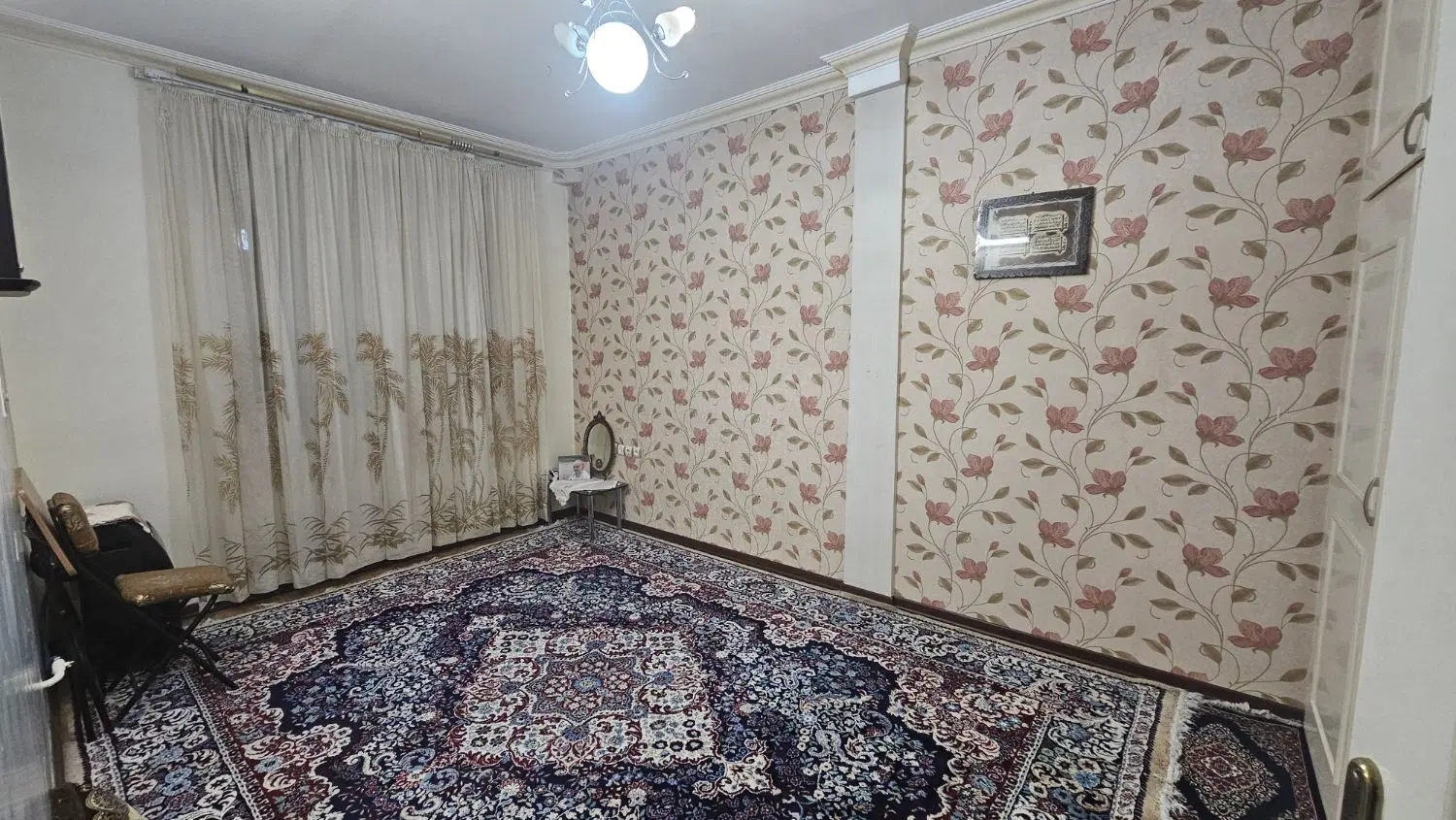 رهن آپارتمان ۱۰۰ متری طبقه سوم