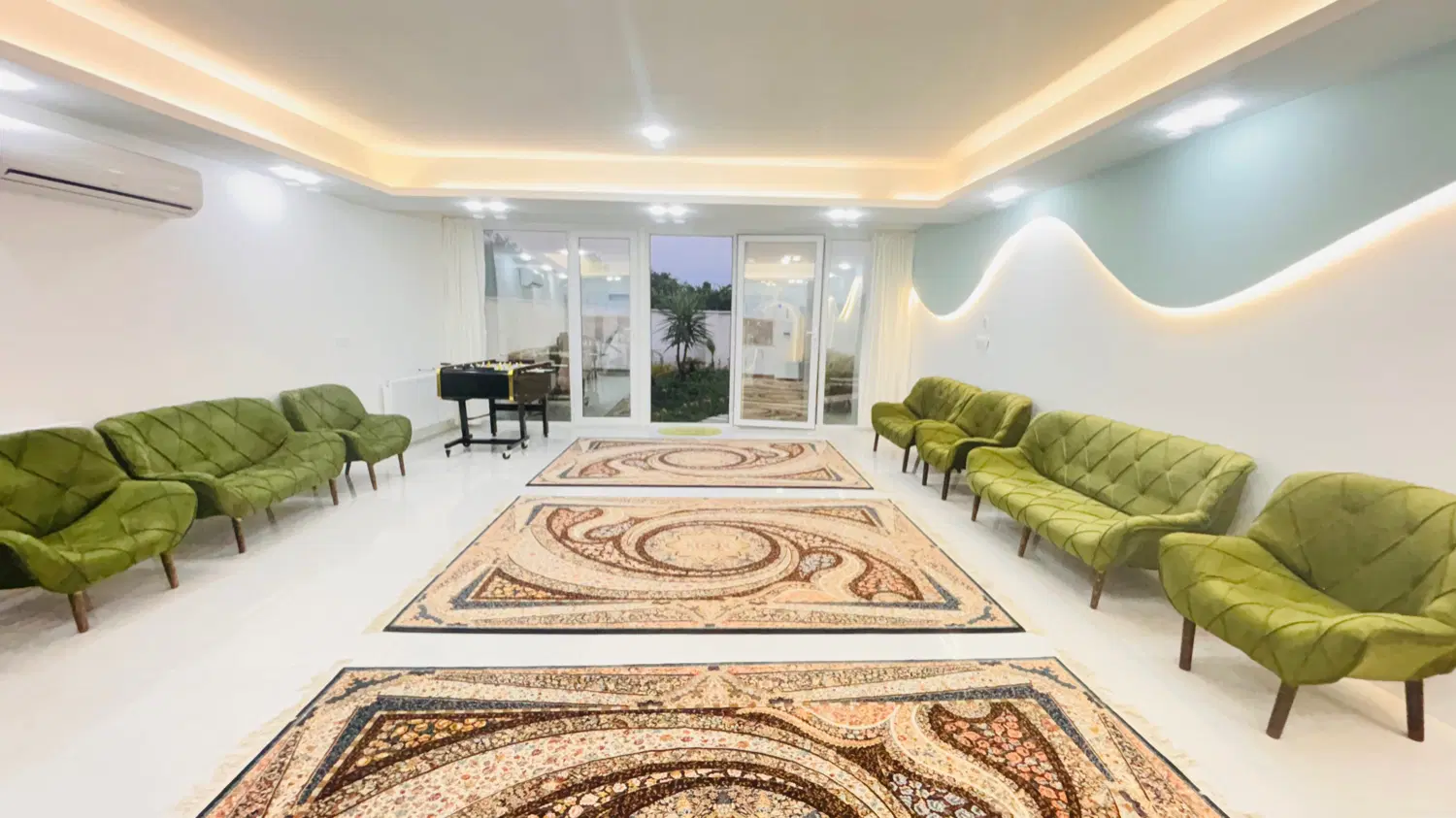 ویلاباغ سوئیسی استخردار یگانه ۲