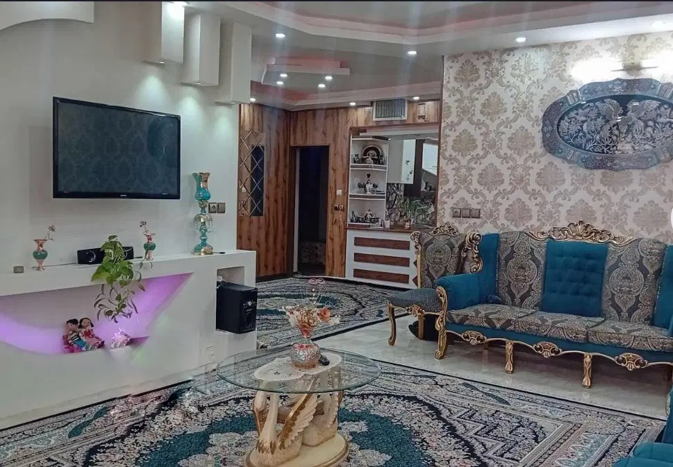 فروش ویلایی ۱۲۰ متری فول بازسازی در خانه اصفهان