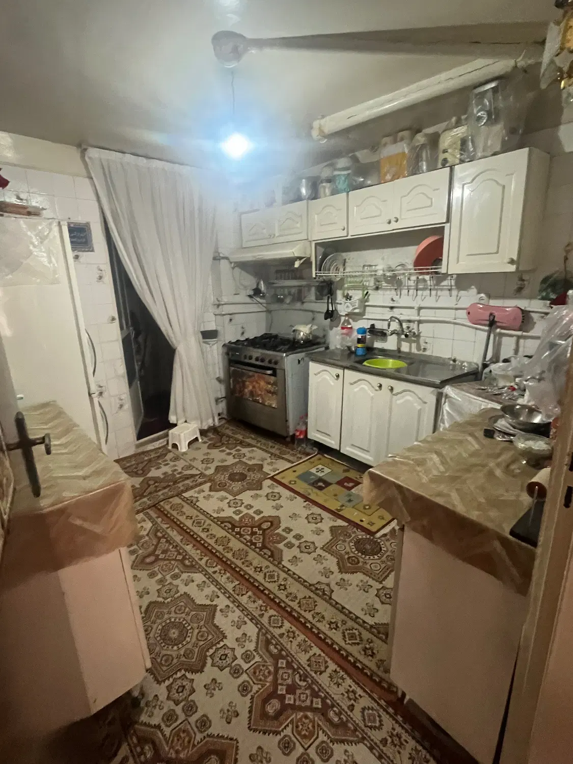 ۱۱۲متر زمین دارای ۲۴۰ متر بنا در ۴ طبقه