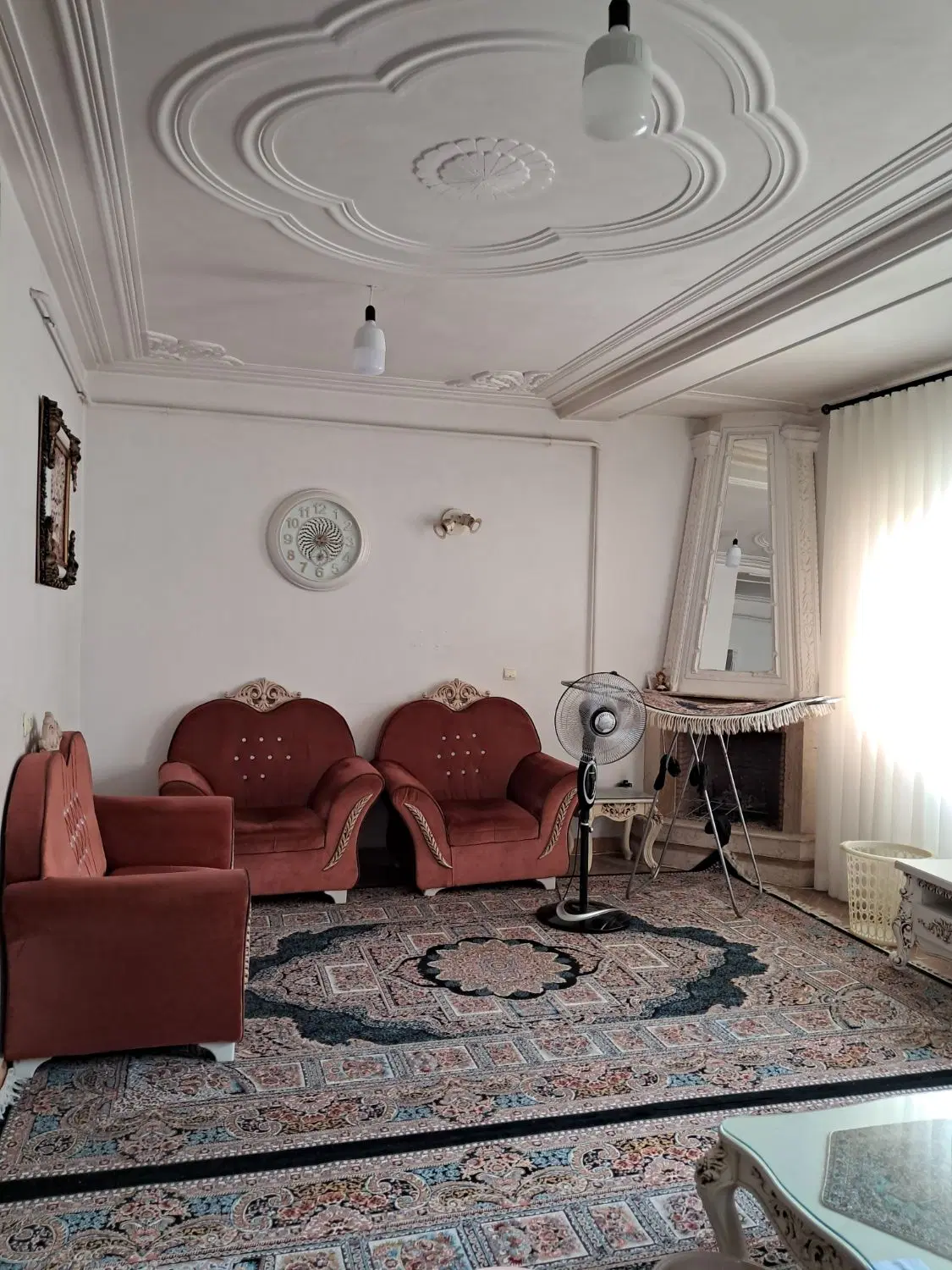 یک واحد آپارتمان 74 متری مرکز شهر