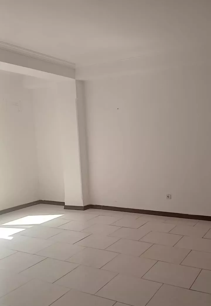 شهاب نیا ۸۰ متری