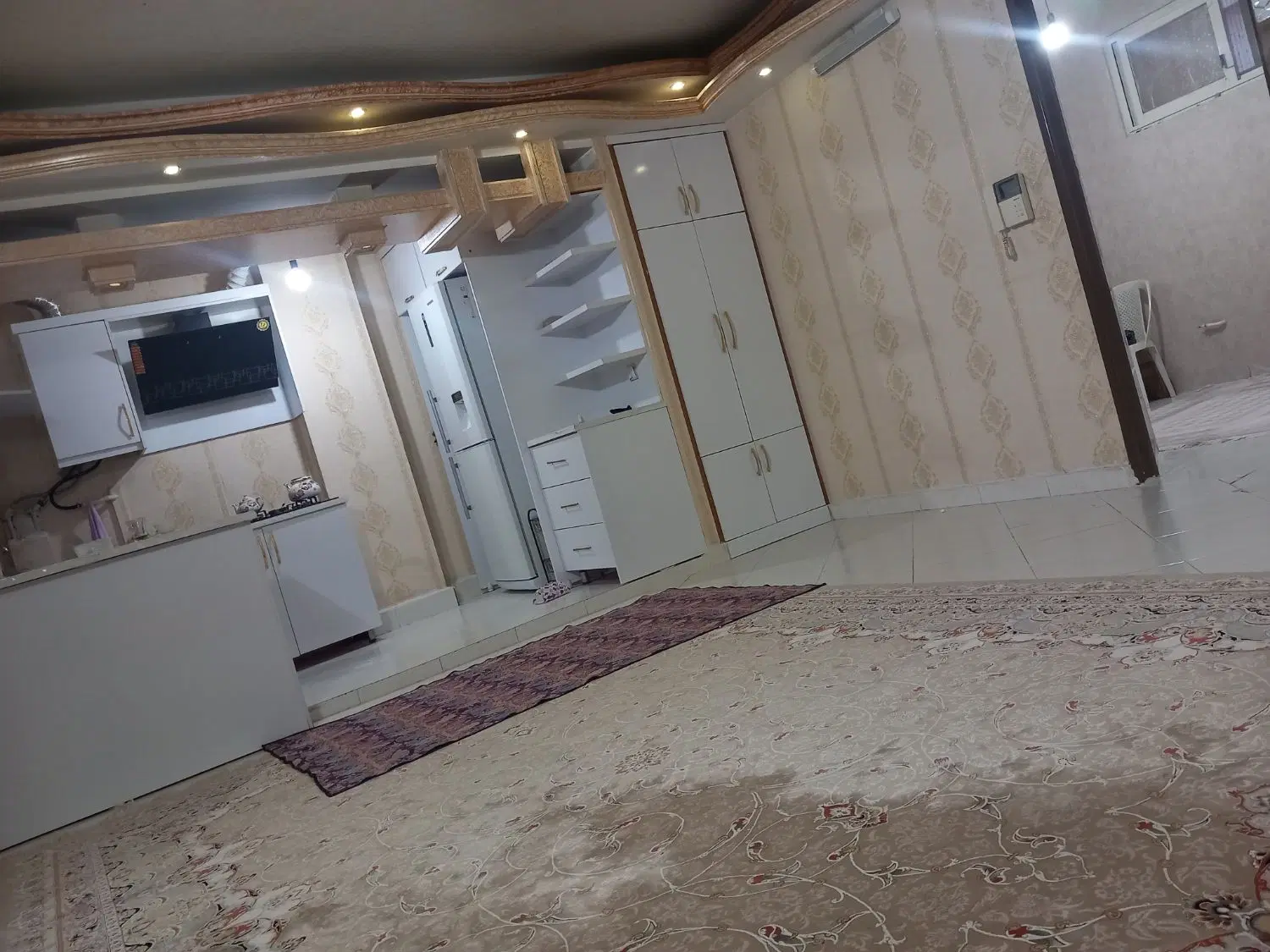 معاوضه خانه با طبقه اول  محدوده مجلسی فاطمیه