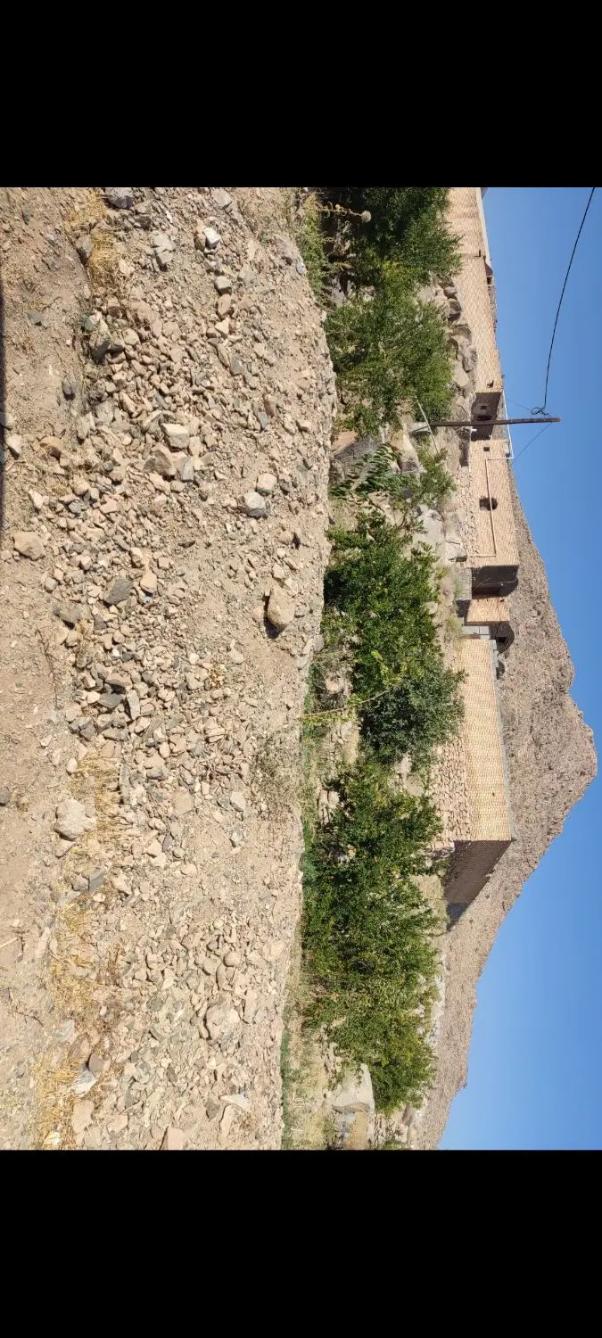 زمین باغ و خونه به متراژ تقریبی ۶۰۰متر