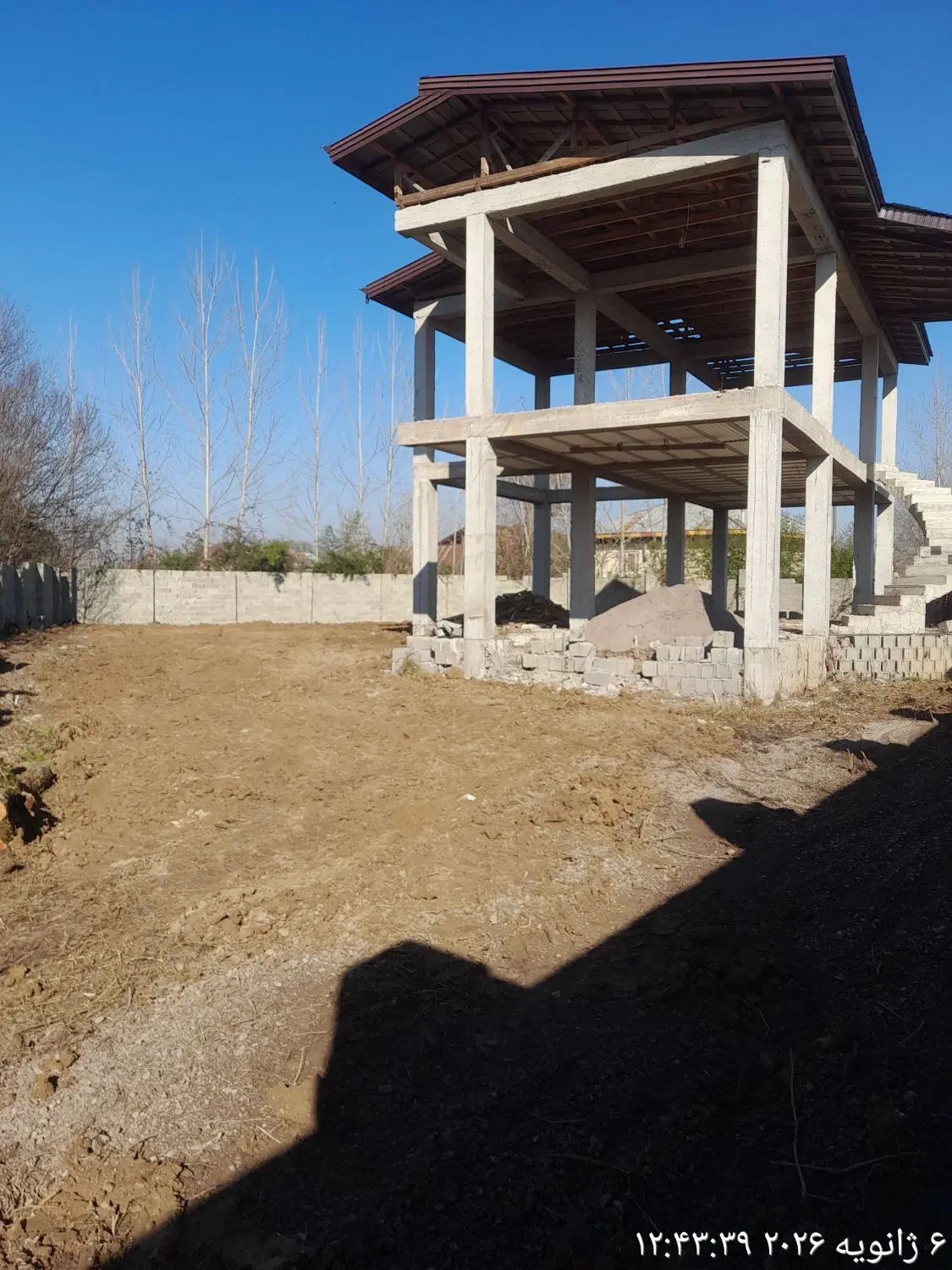 ویلای نیمه کاره سند دار