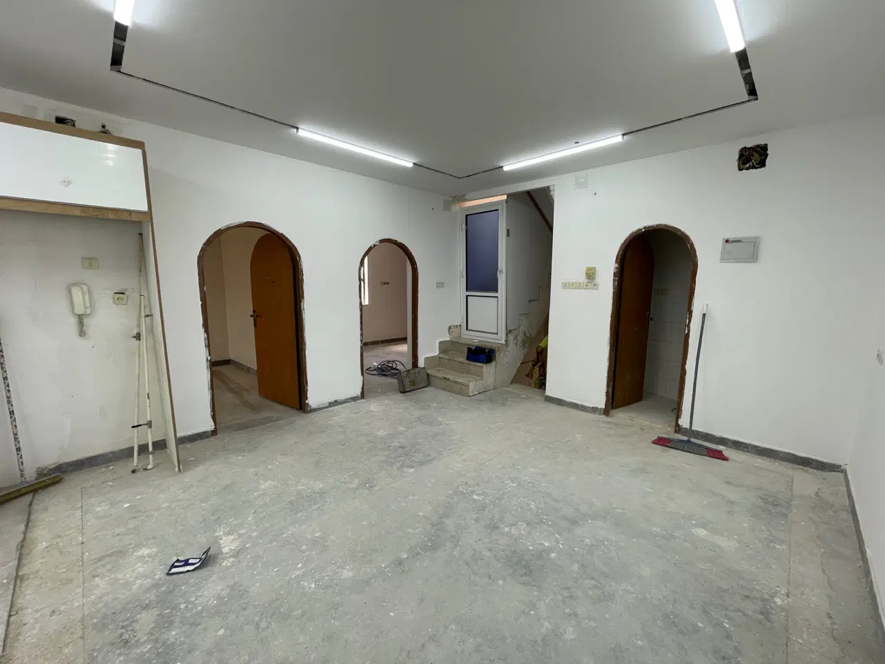 دو طبقه منتظری