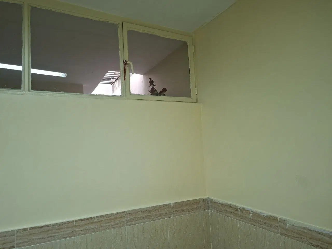 اجاره ۱ واحد اتاق جهت دفتر کار یا مطب