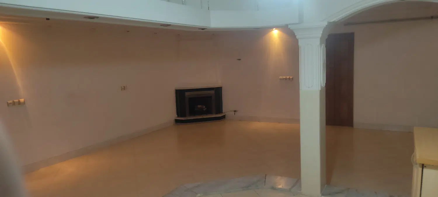 رهن طبقه اول مرکز شهر 5+350