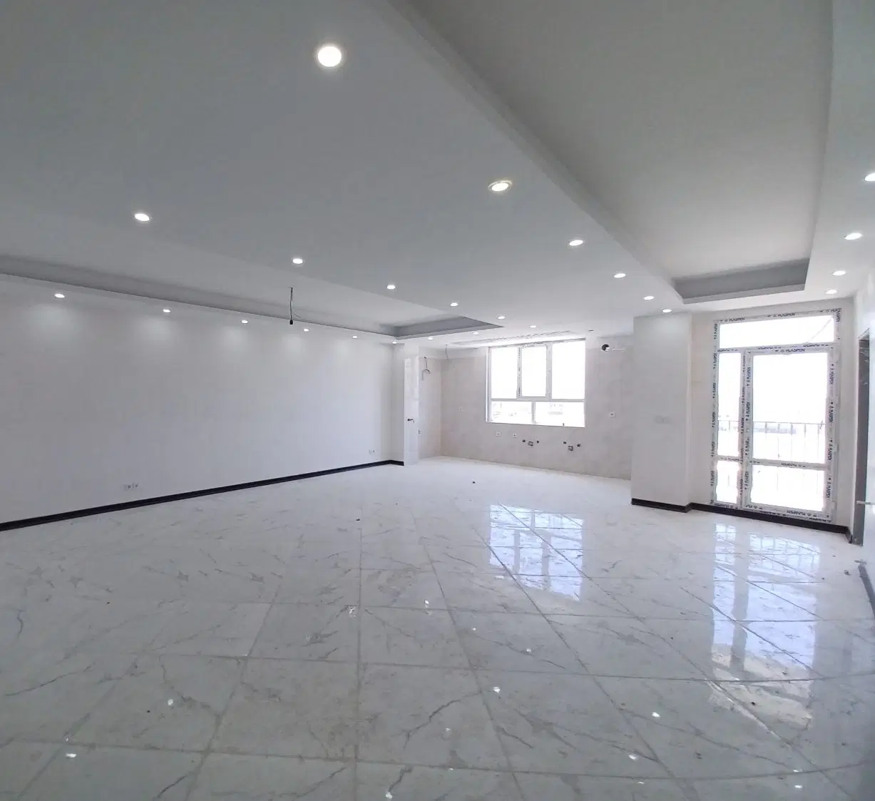 ۱۰۲متر فول امکانات کلیدنخورده