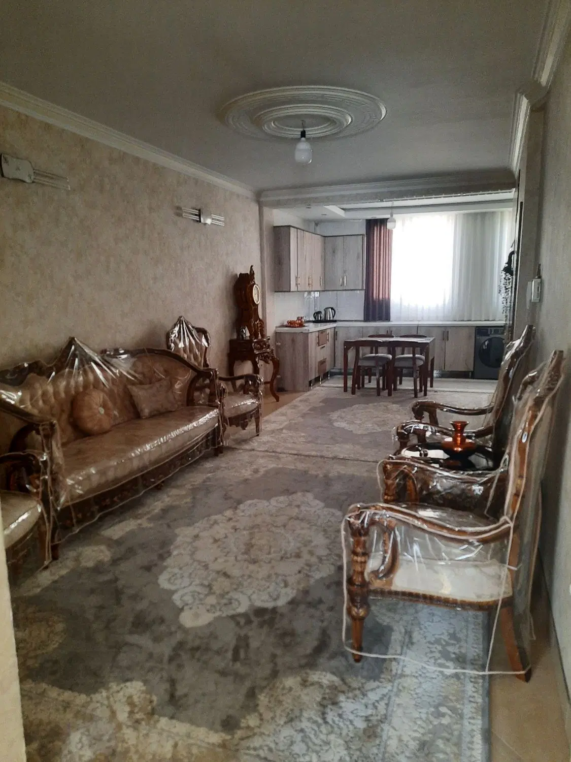 آپارتمان فروشی طبقه سوم تک واحدی