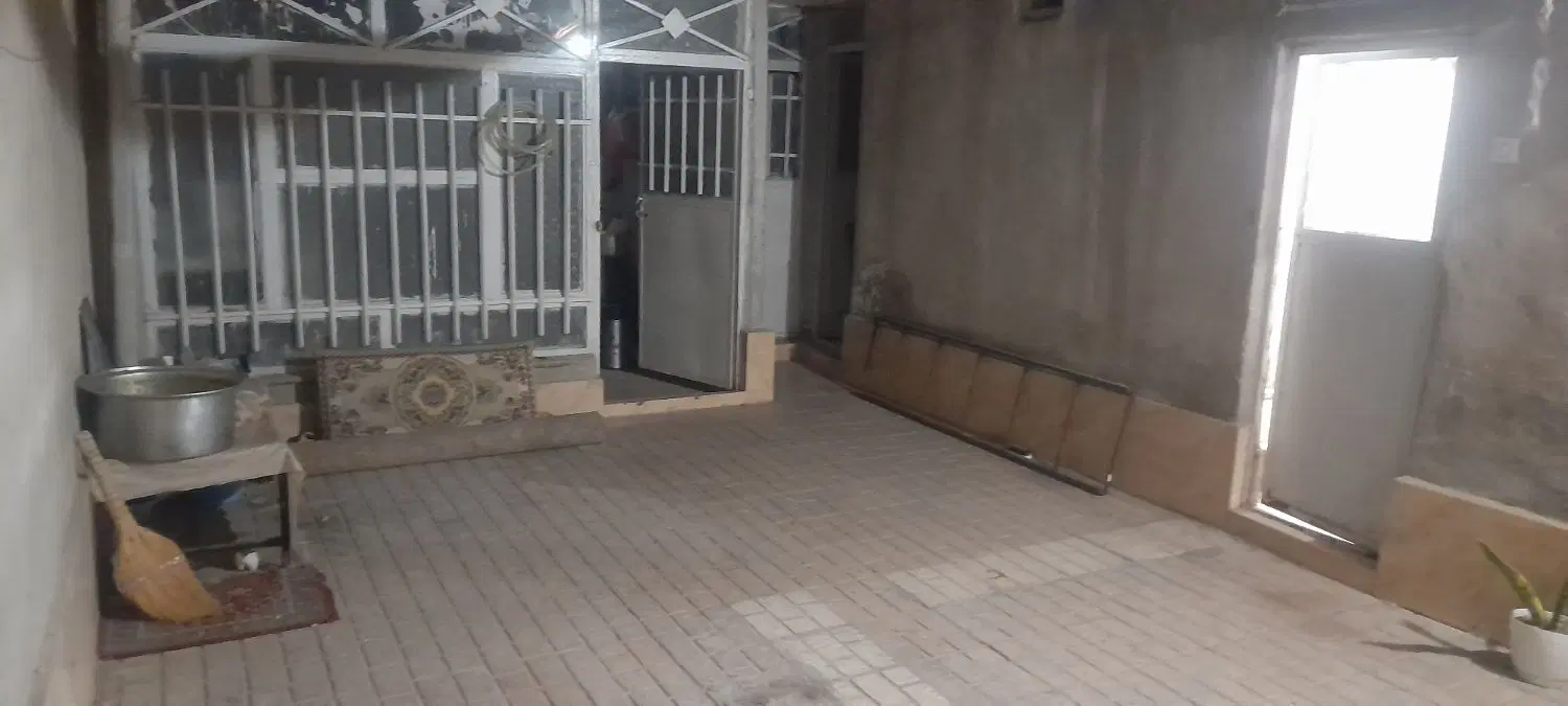 خانه ویلایی مهرآباد محراب