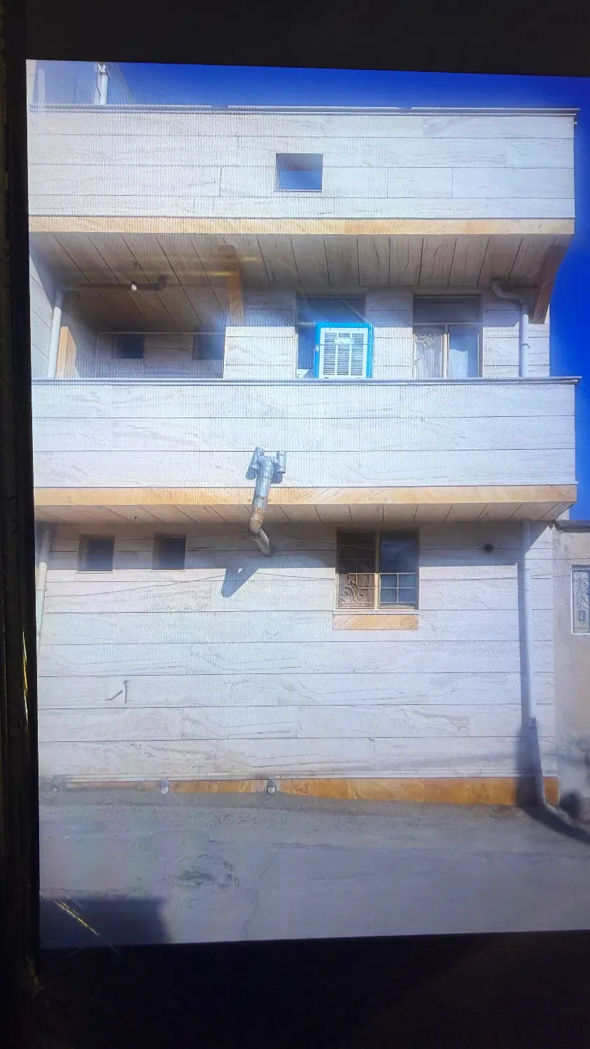 آپارتمان دو طبقه در چوار