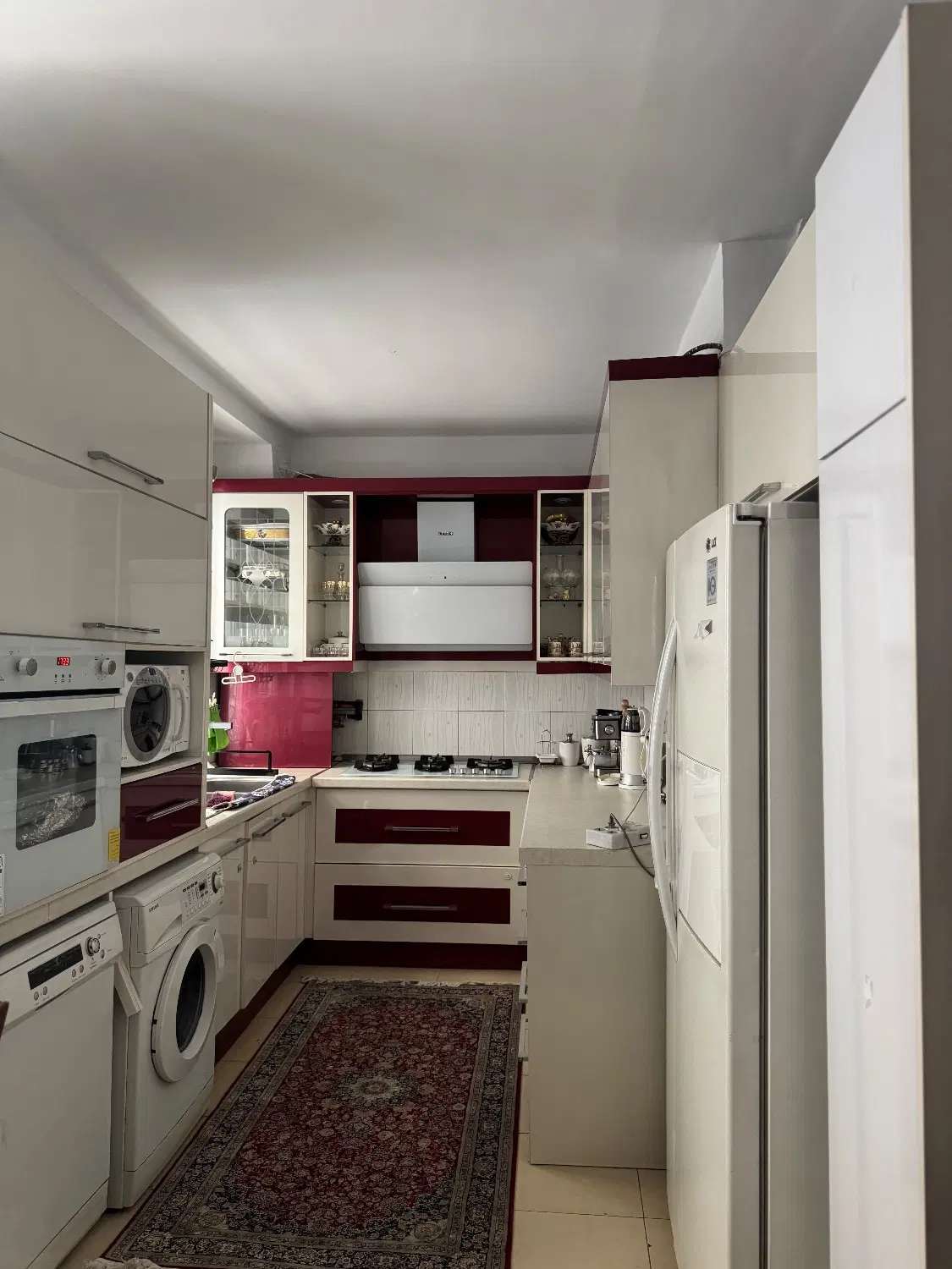 ۹۰متر آپارتمان+۵۰ متر حیاط خلوت اختصاصی