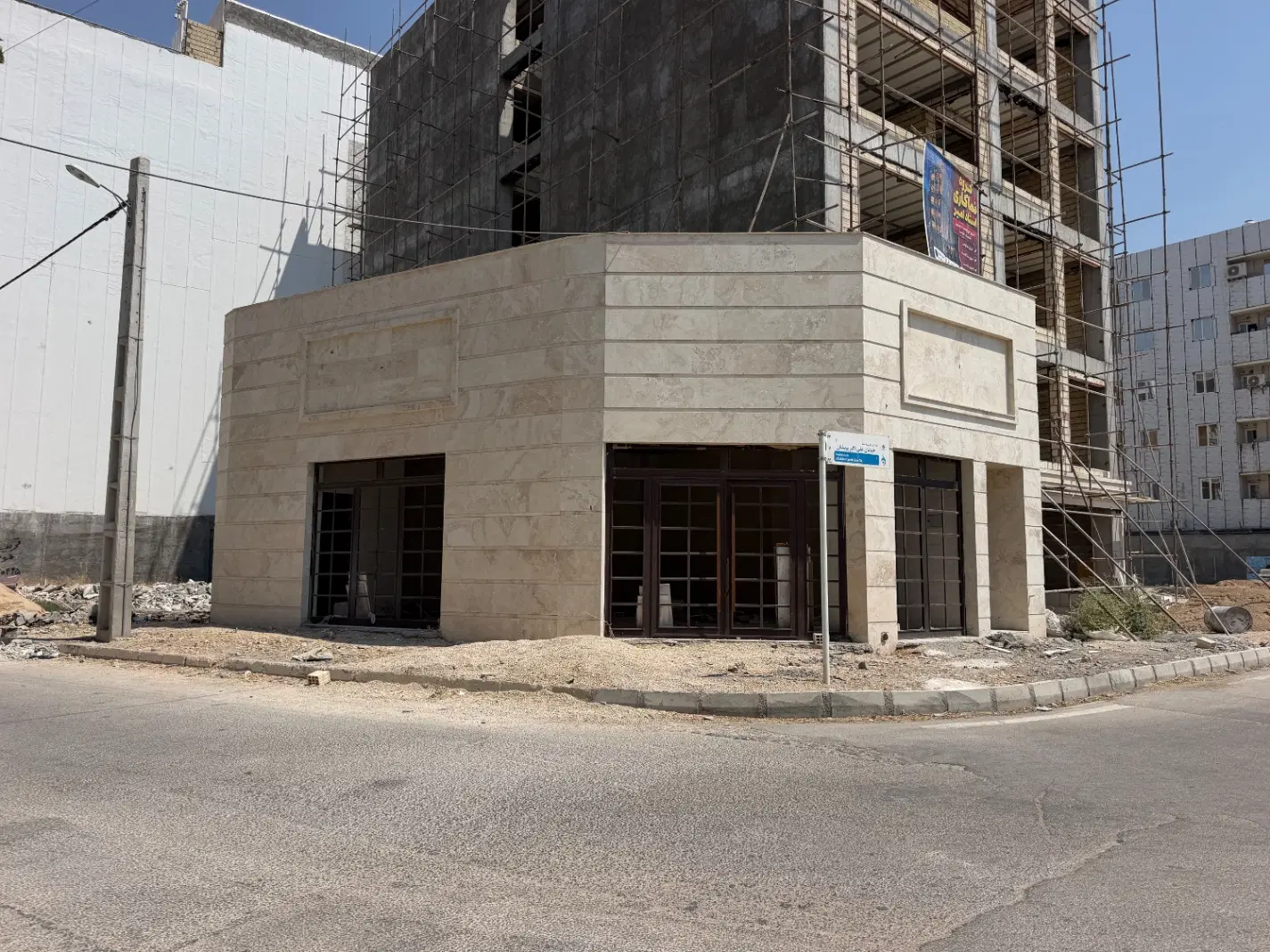 فروش مغازه تجاری نوساز ۸۰ متری  محدوده جام جم