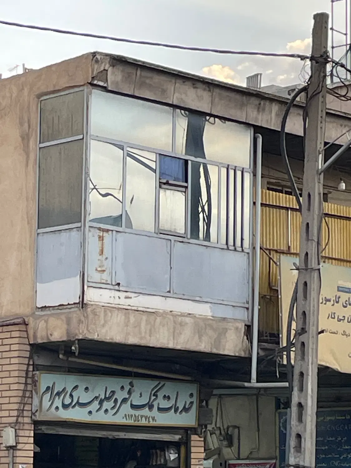فروش یک باب مغازه سرقفلی فروش مشارکت یا رهن کامل