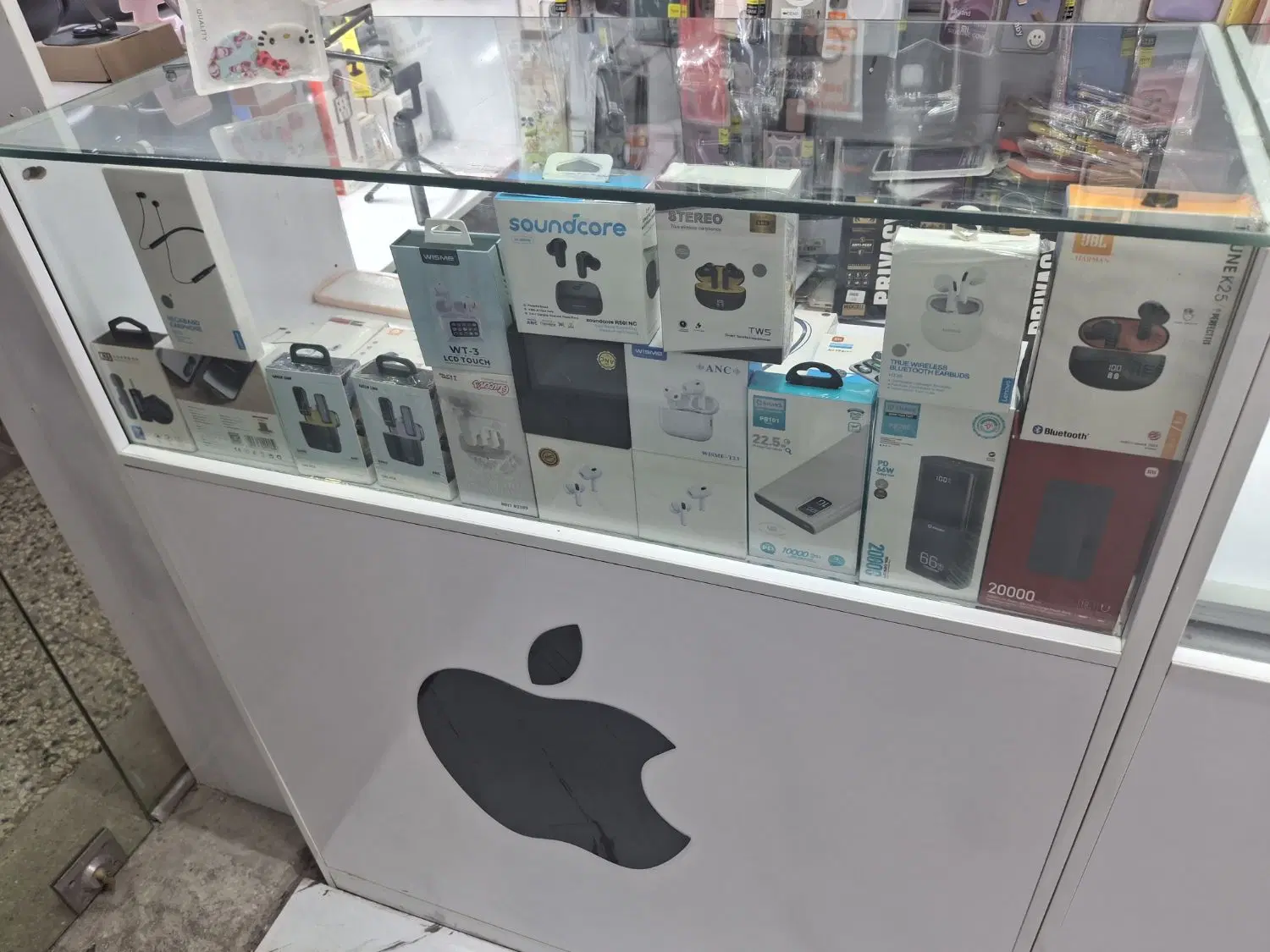 مغازه جانبی موبایل بهترین نقطه شهر واگذار میگردد
