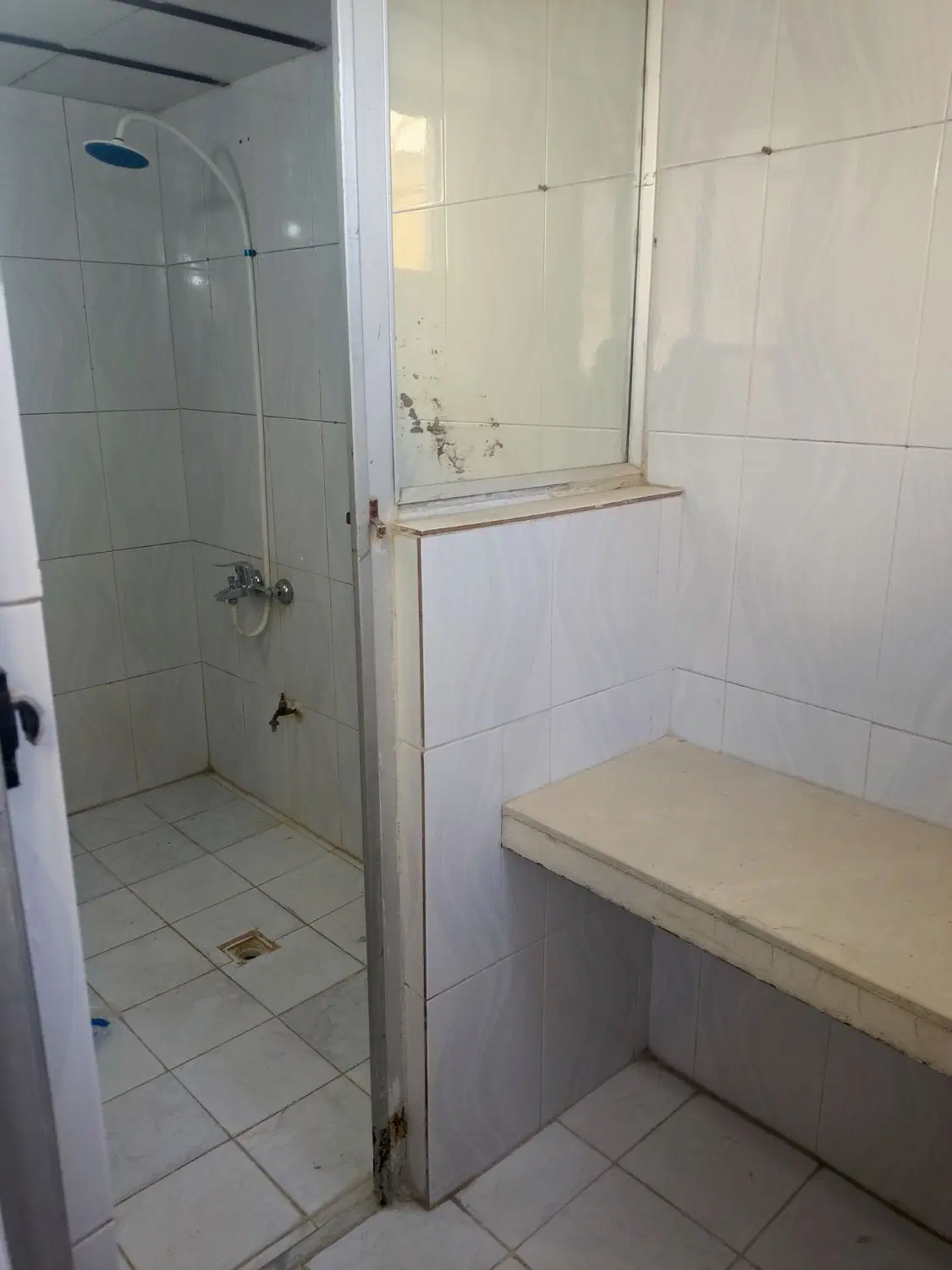 خانه ۹۵ متری محله توس طبقه سوم