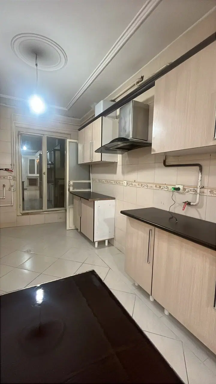 آپارتمان قاضی آباد خیابان توحید