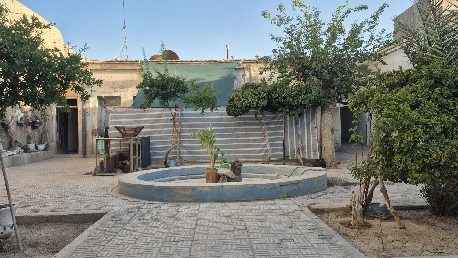 فروش خانه حیاط‌دار کلنگی