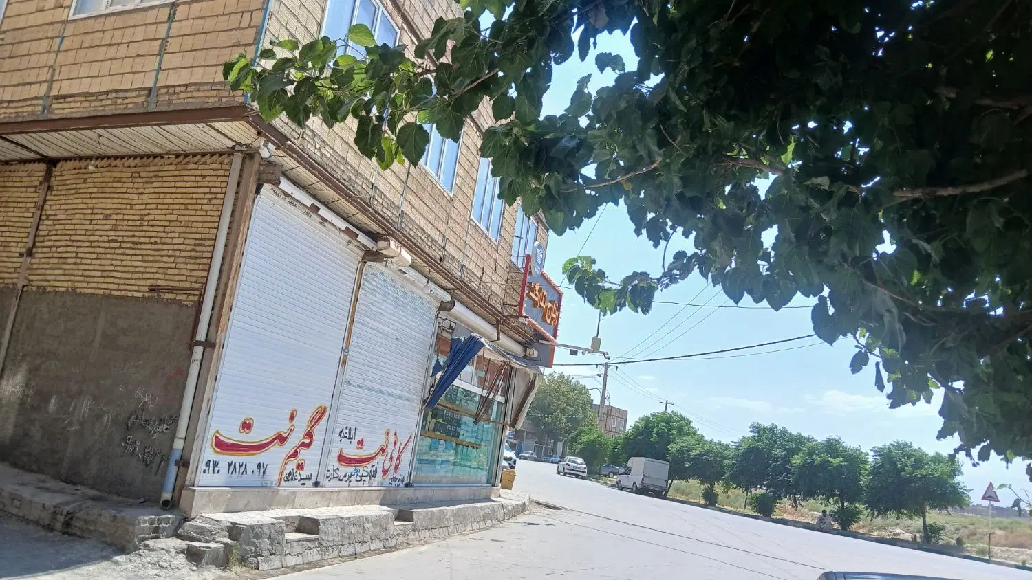 مغازه ۶۰متری حاشیه توس۹۷ رهن و اجاره