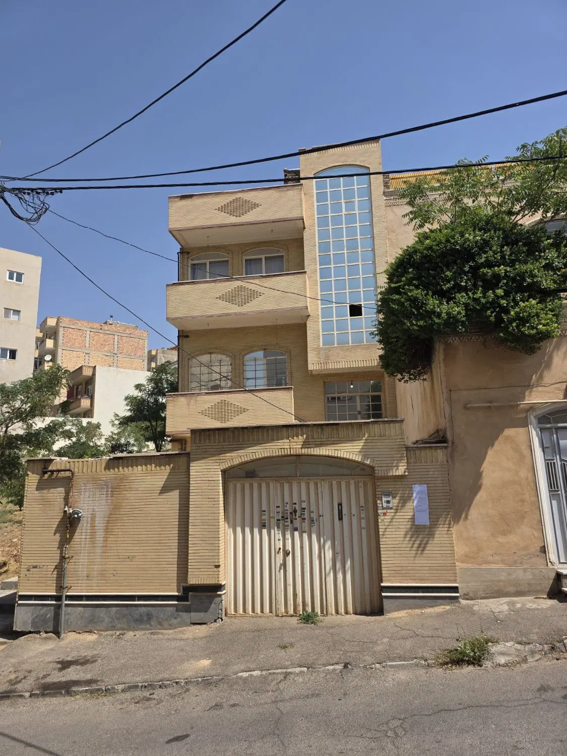 مزایده رسمی ملک مسکونی باغمیشه ۱۱ میلیارد