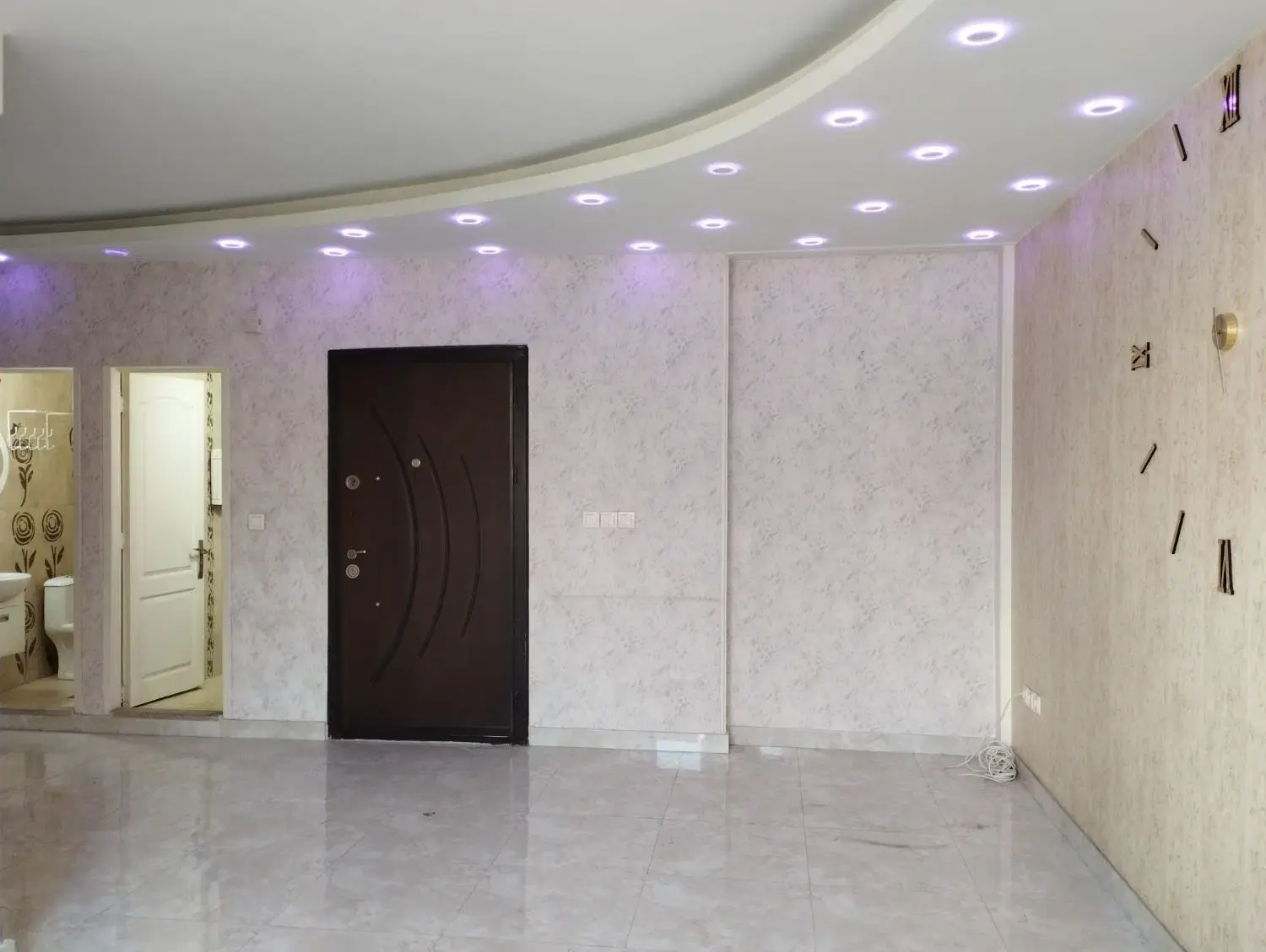 فروش آپارتمان ۷۰ متری با پارکینگ . تهرانپارس غربی