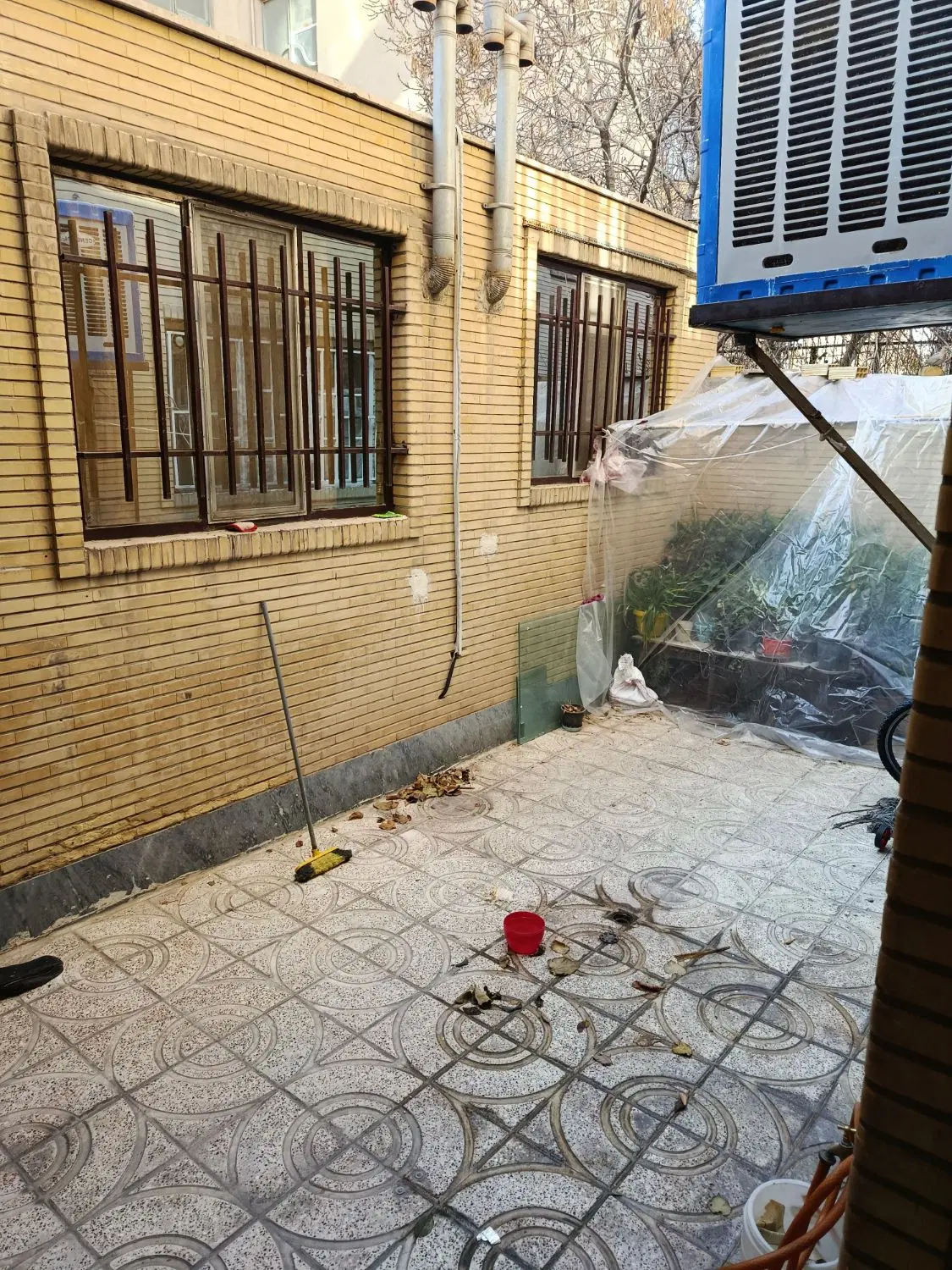 طبقه همکف 65متری