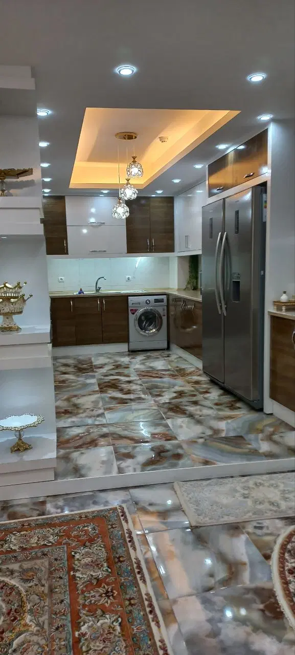 آپارتمان 95متردرشمس تبریزی.گرو