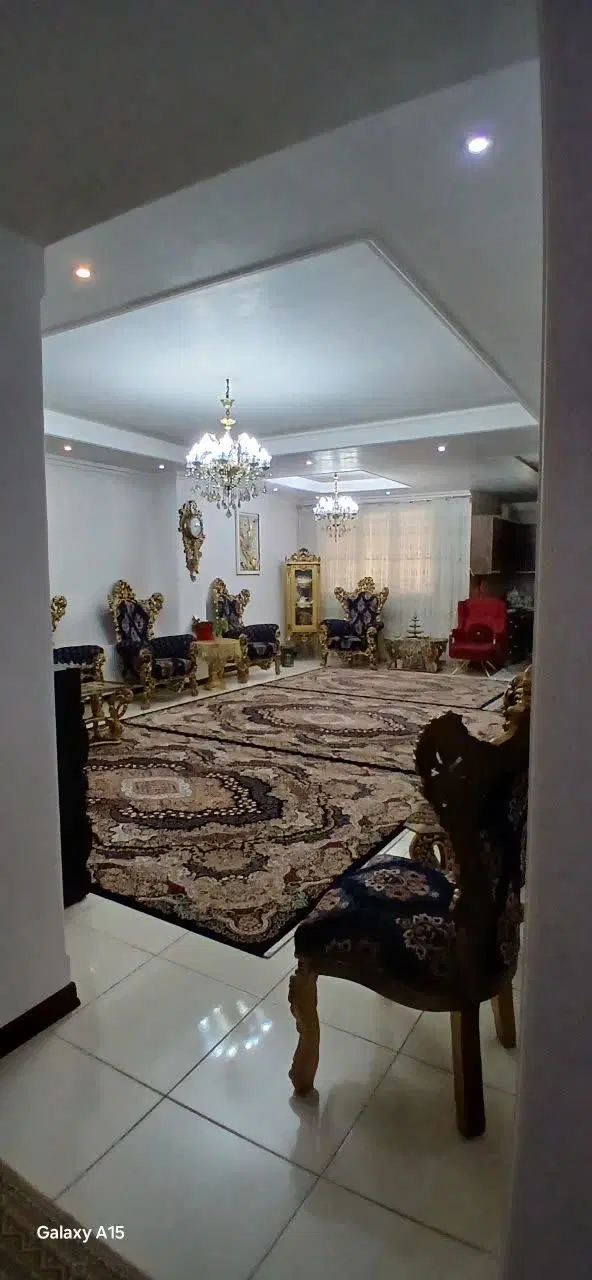 ۱۱۴متر خوش نقشه ۲خواب نوساز سندآزاد اول صالحیه