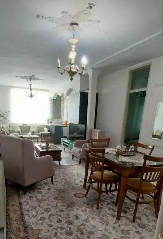 بر خیابان پلیس شریعتی ۷۰ متری