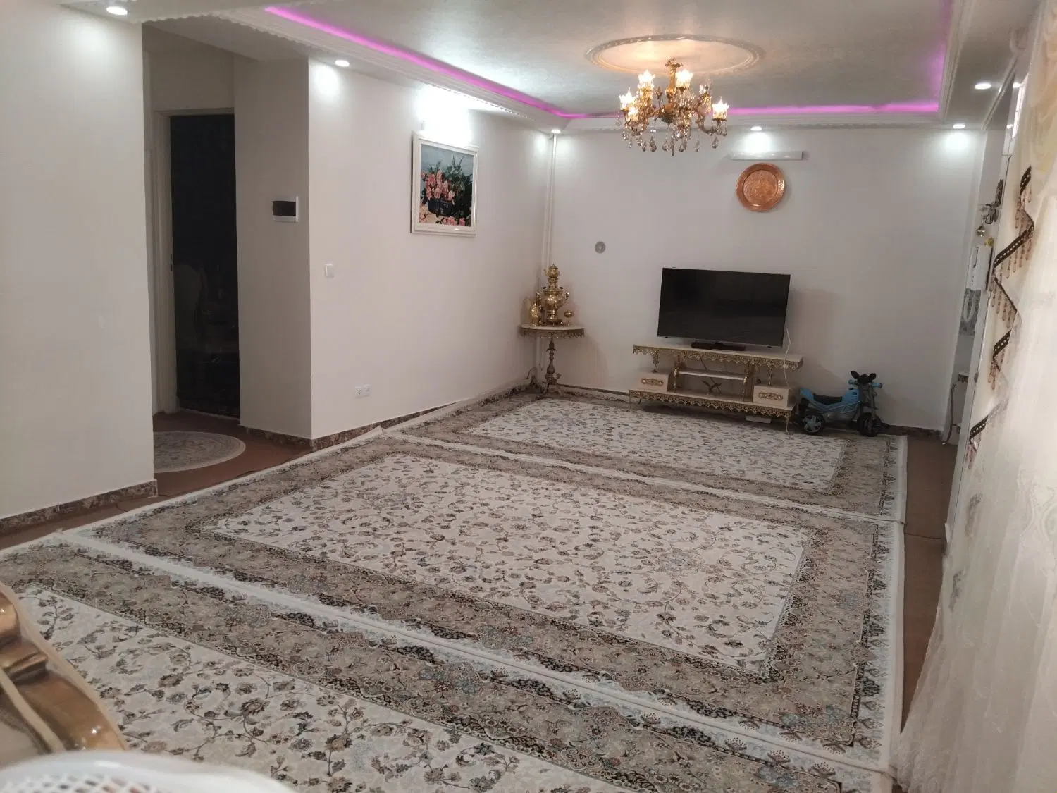 خانه در ۱۵ متری فوتبال