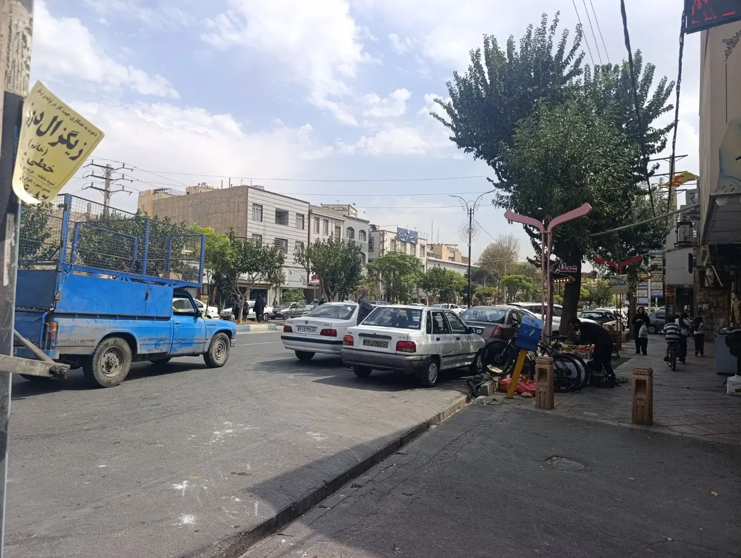 ۲۱۰ متر بر ۱۰ . محدوده چهار راه