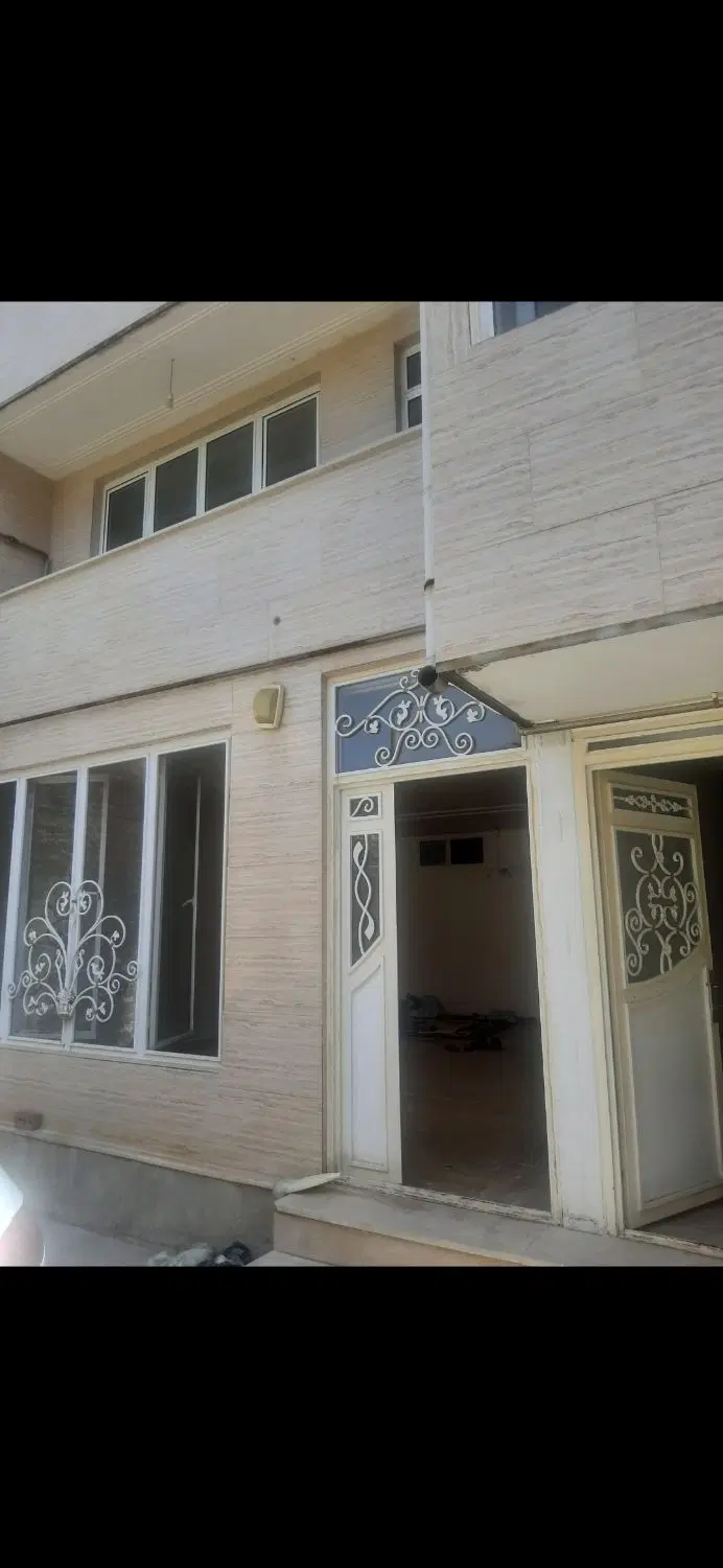 ساختمان دربست کامل با دو طبقه
