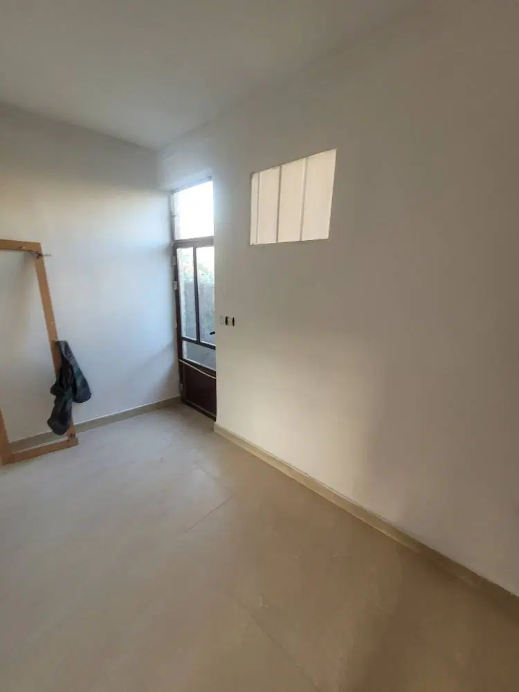 خانه ویلایی بعد از کلانتری ۱۵ کوچه مروارید