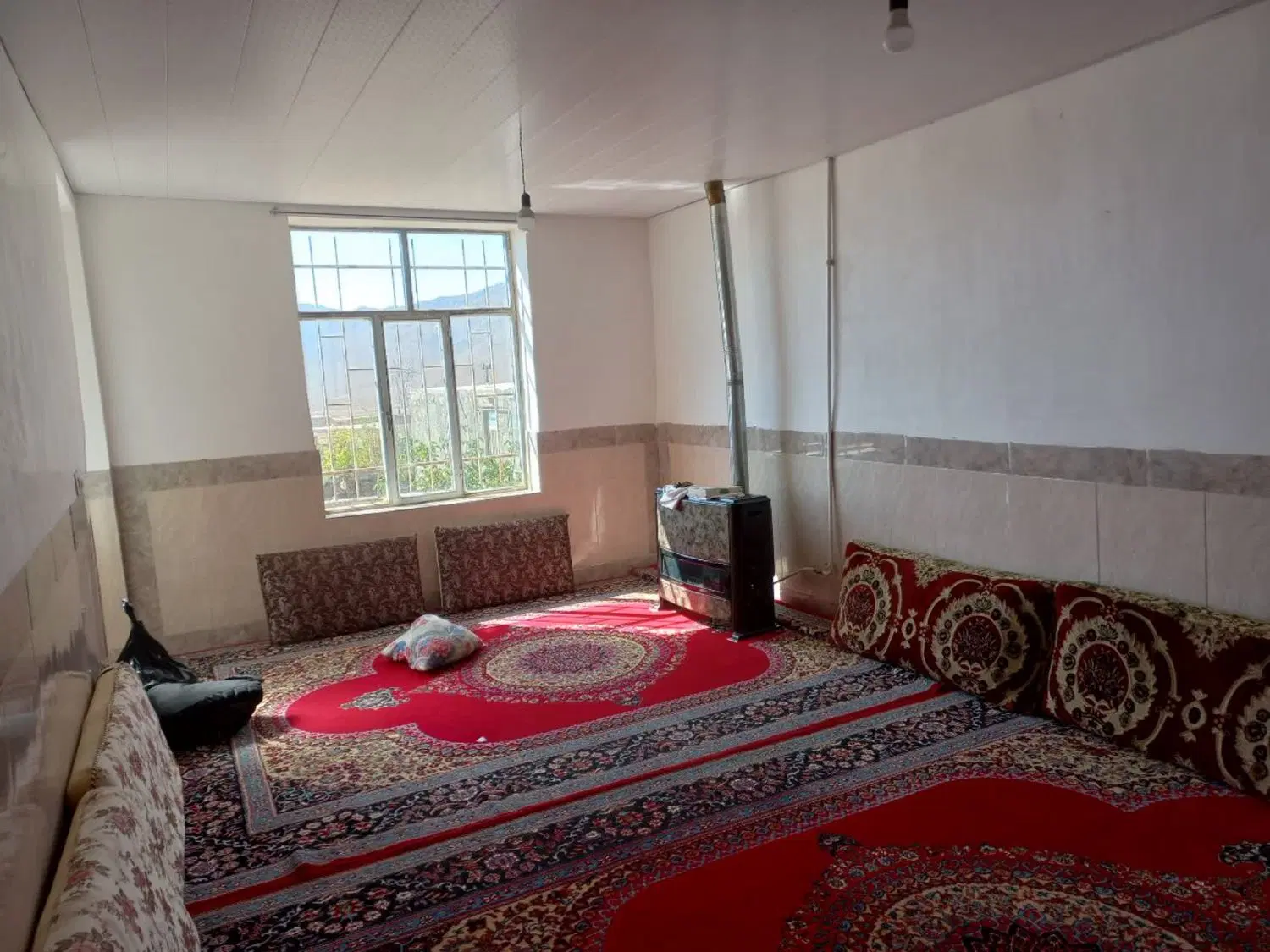 خونه باغ روستادوشخراط واقع در ۱۵ کیلومتری خوانسار