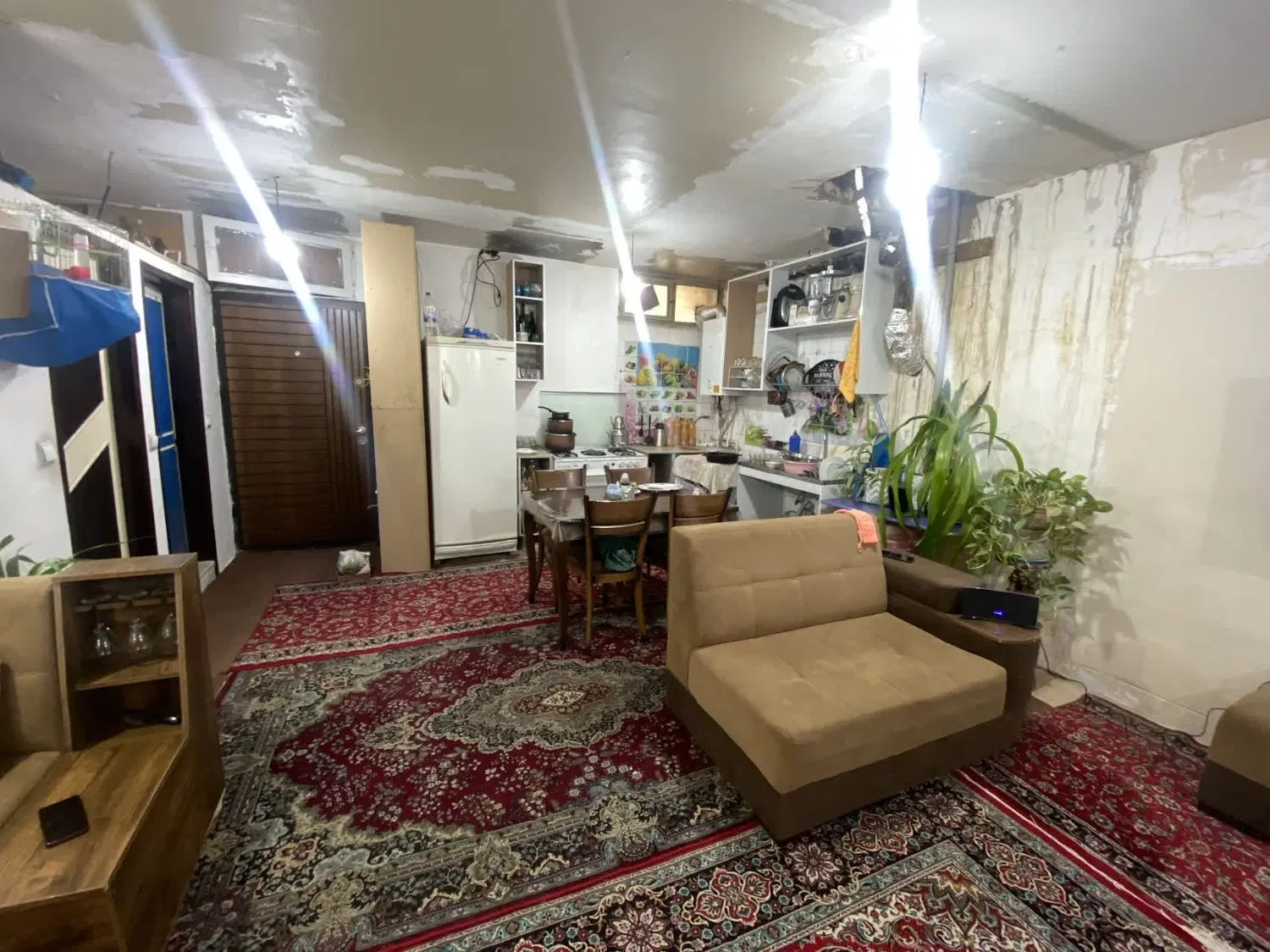 خانه ۶۵ متری