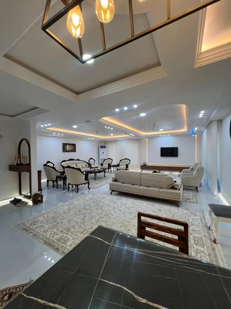 فروش تک واحده 150 متر گلریز