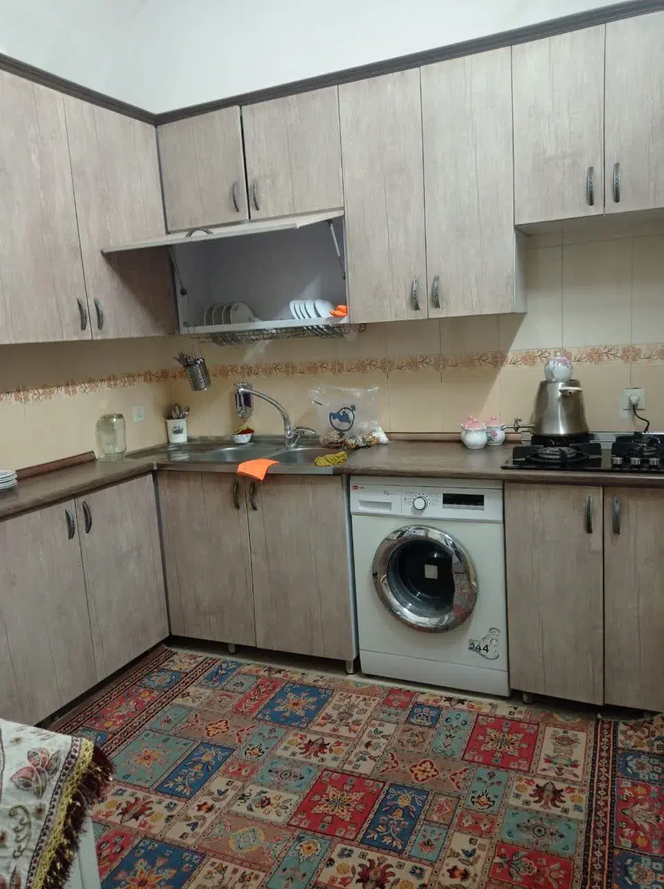 هم خونه بدون حاشیه