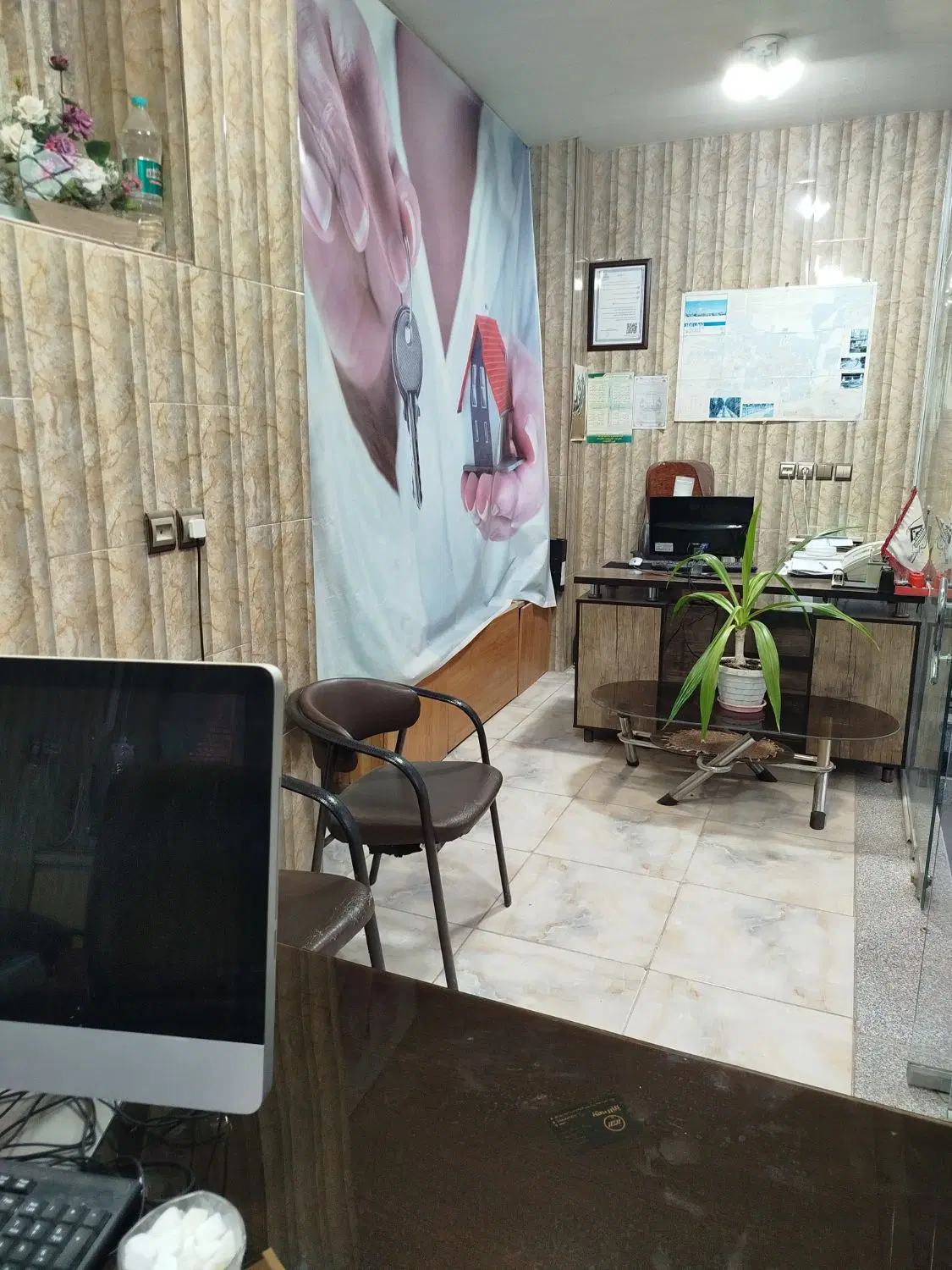فروش یه باب مغازه تجاری دو دهنه