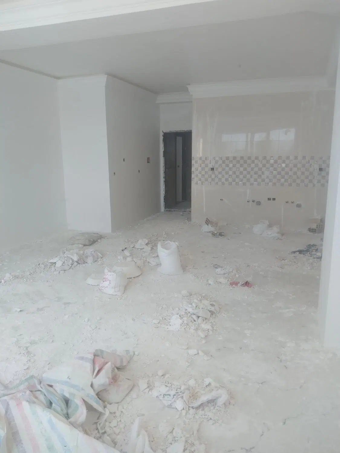 اپارتمان در کوی فرهنگ رز ۵