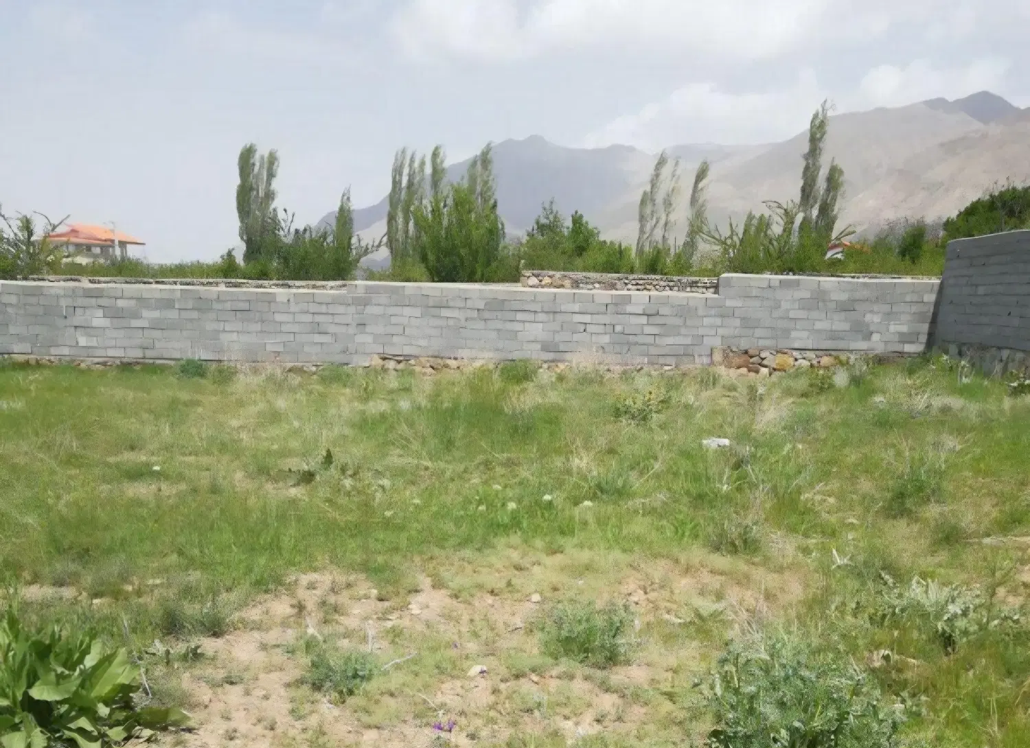 زمین فروشی