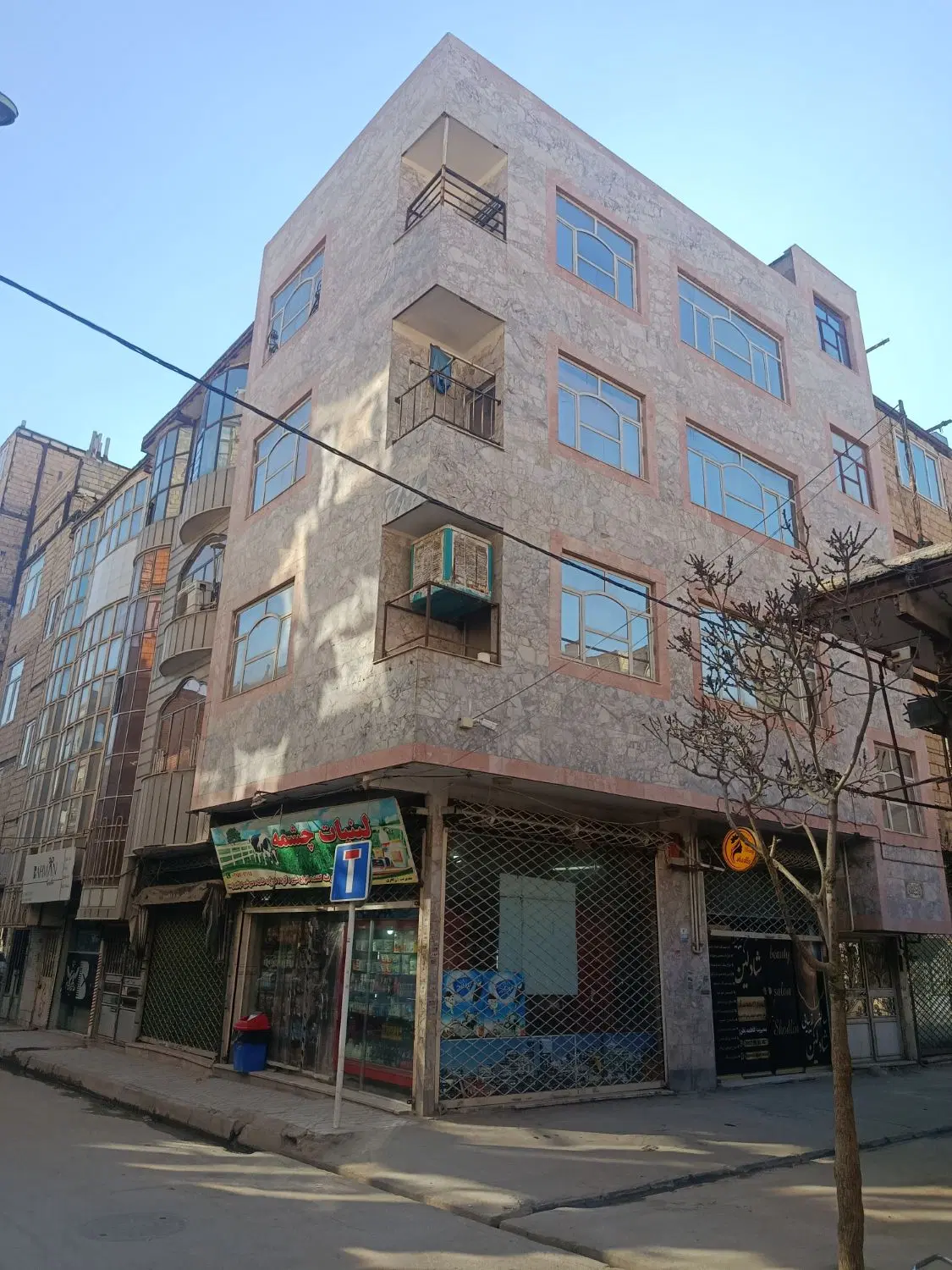 آپارتمان دوخواب طبرسی شمالی ۲۴