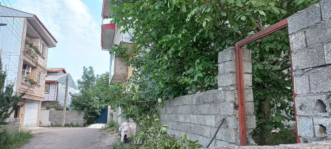 زمین مسکونی  شهری  دو بر  میدان نماز